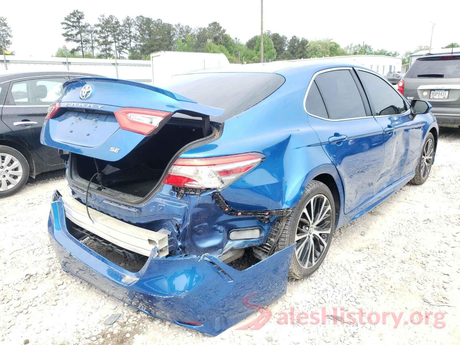 4T1B11HK1JU032639 2018 TOYOTA CAMRY