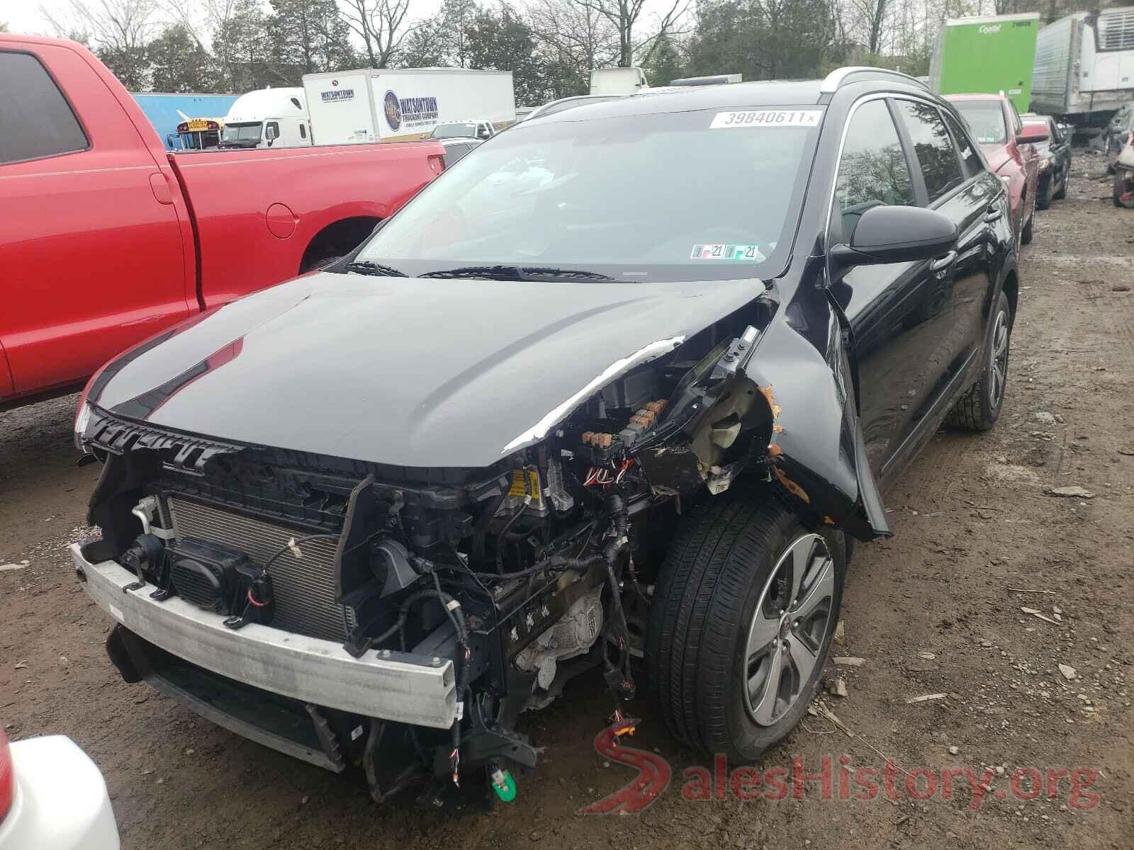 KNDCB3LC7H5082323 2017 KIA NIRO