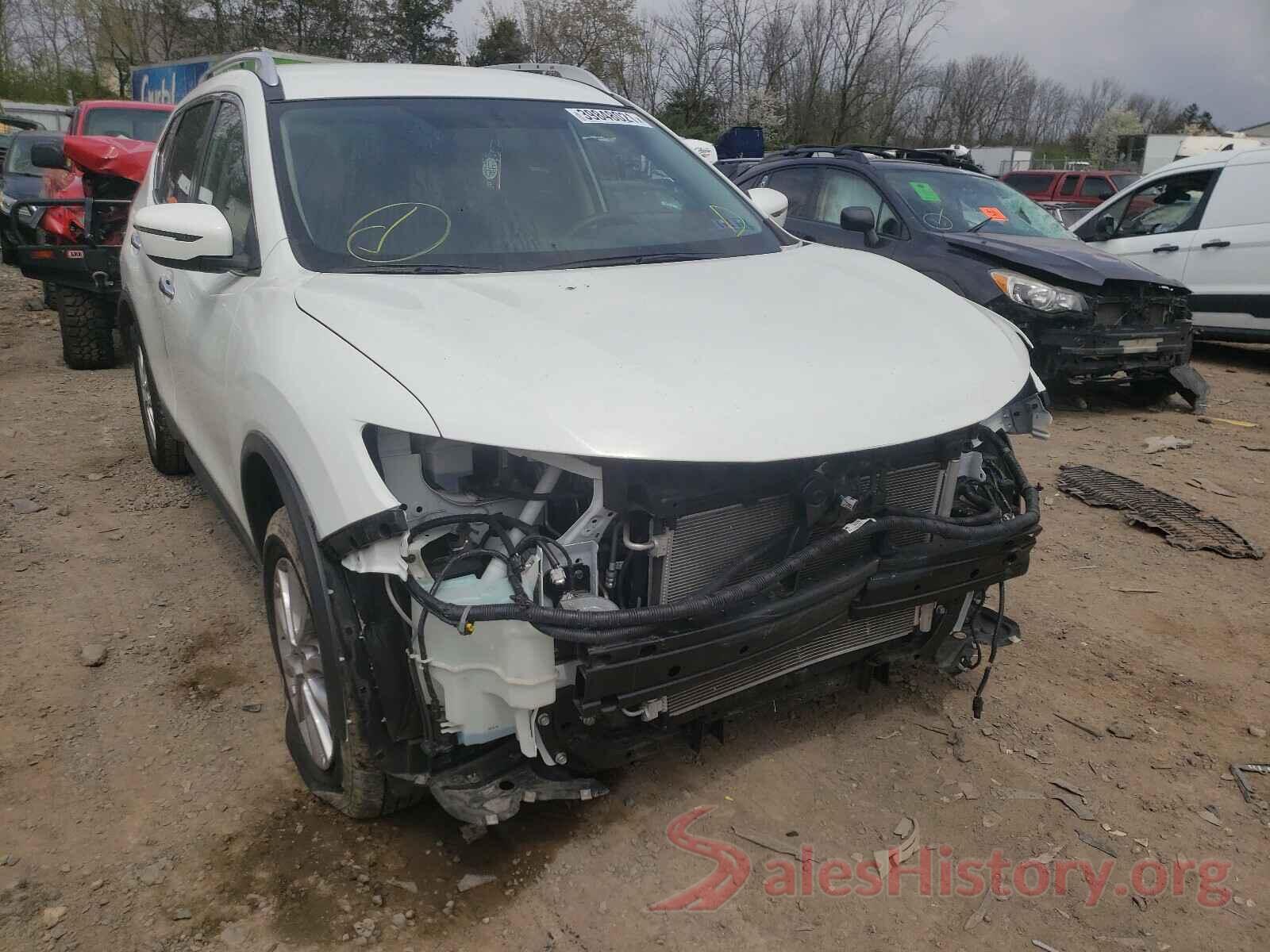 KNMAT2MV9JP565191 2018 NISSAN ROGUE