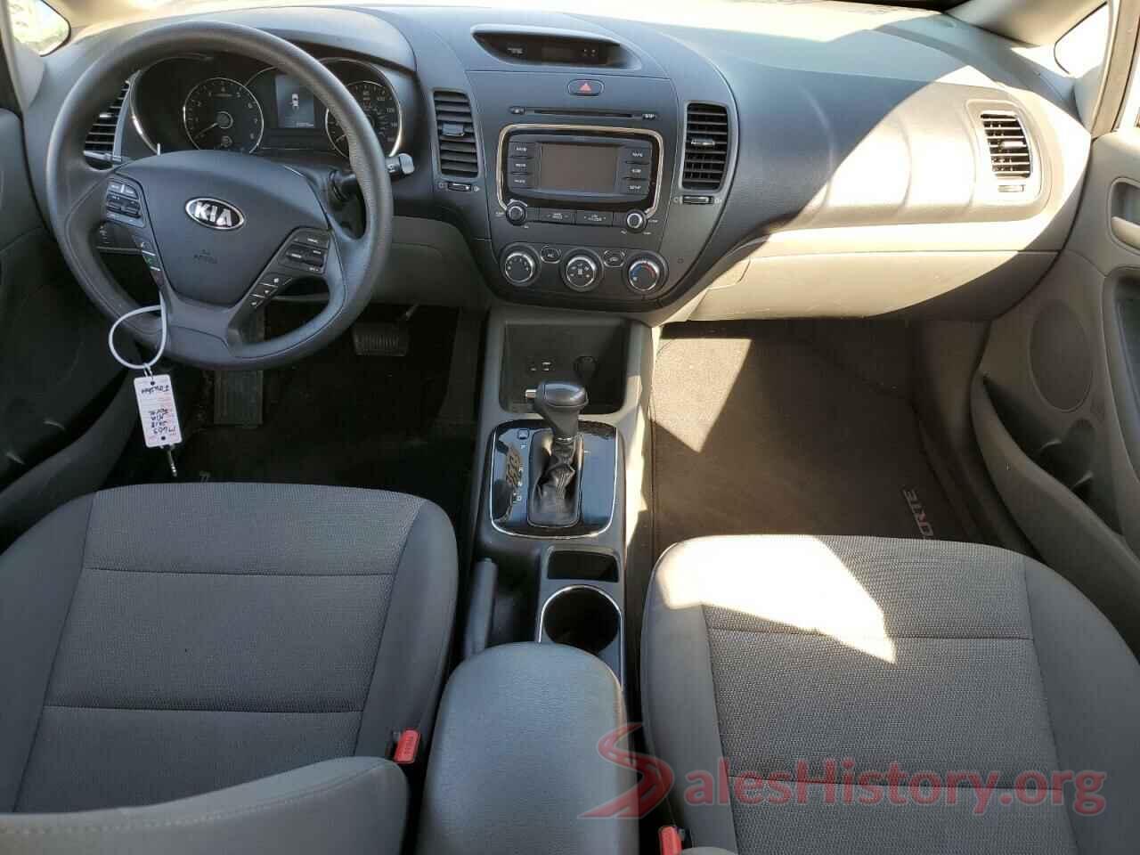 3KPFK4A70JE270815 2018 KIA FORTE