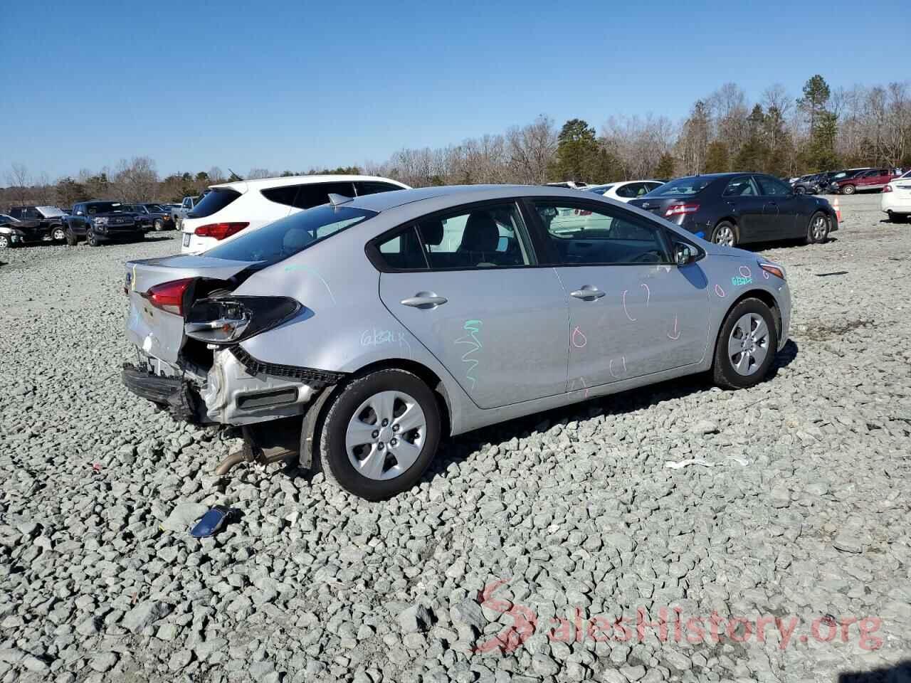 3KPFK4A70JE270815 2018 KIA FORTE