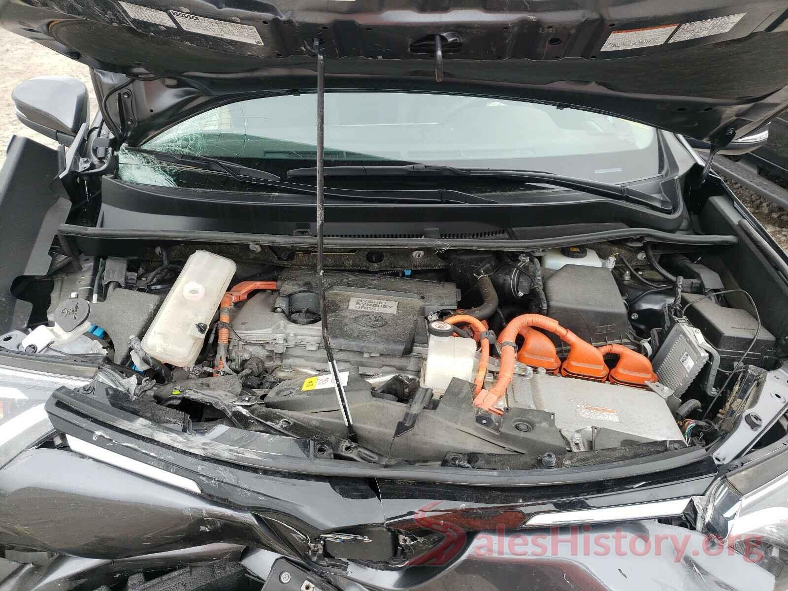 JTMDJREV6JD177041 2018 TOYOTA RAV4