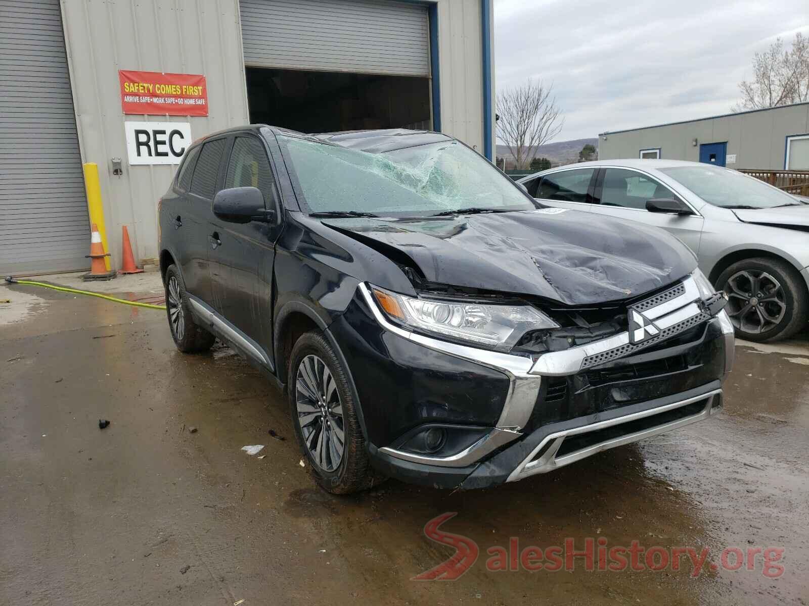 JA4AZ3A33KZ005268 2019 MITSUBISHI OUTLANDER