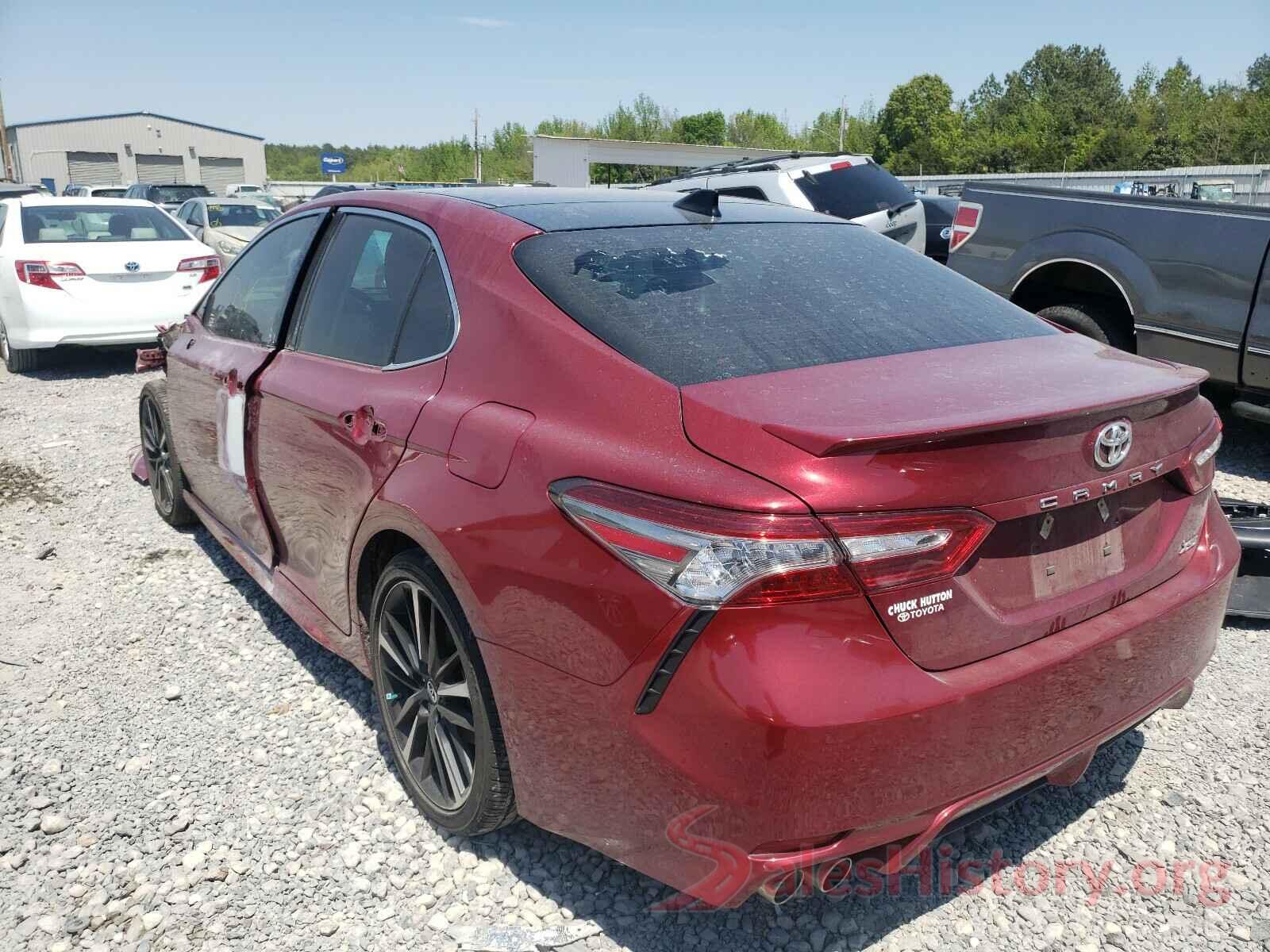 4T1B61HK1JU663912 2018 TOYOTA CAMRY