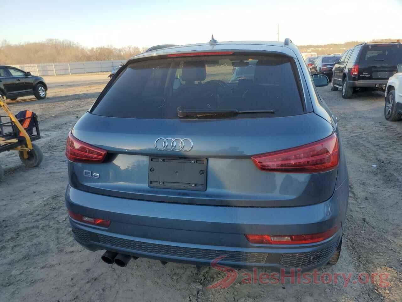 WA1HCCFS1JR008393 2018 AUDI Q3