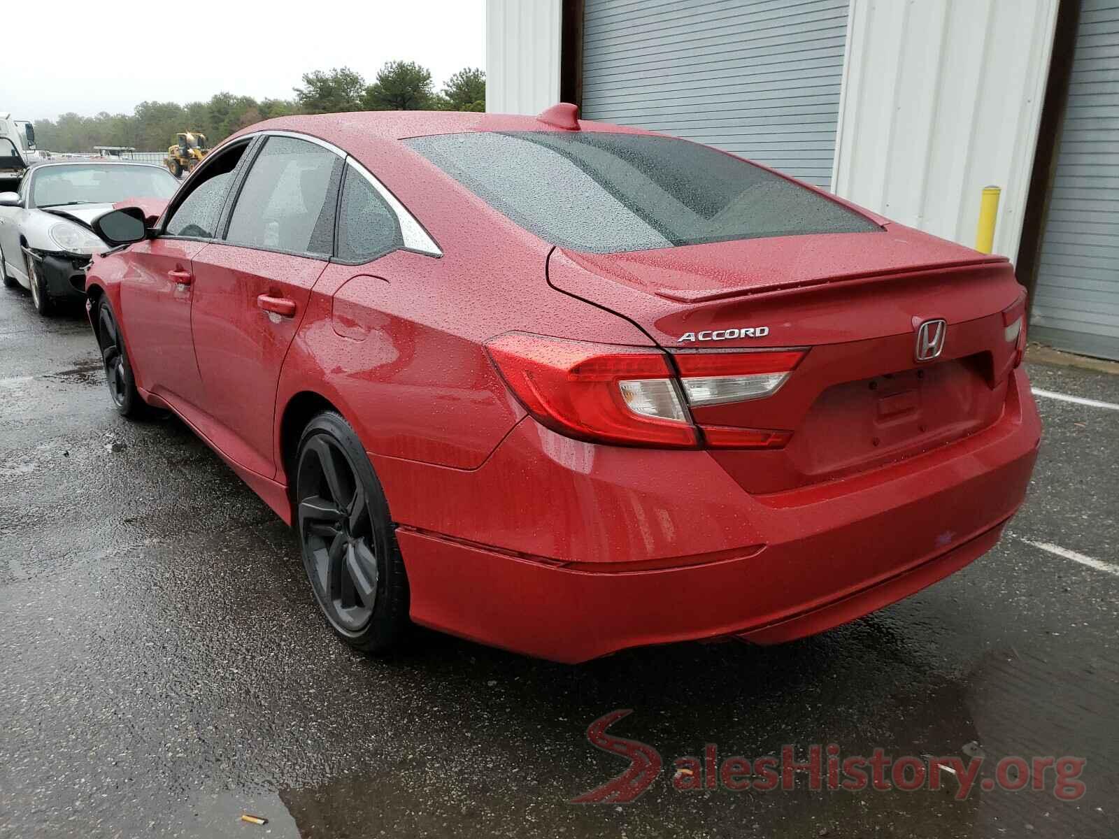 1HGCV1F33JA082972 2018 HONDA ACCORD