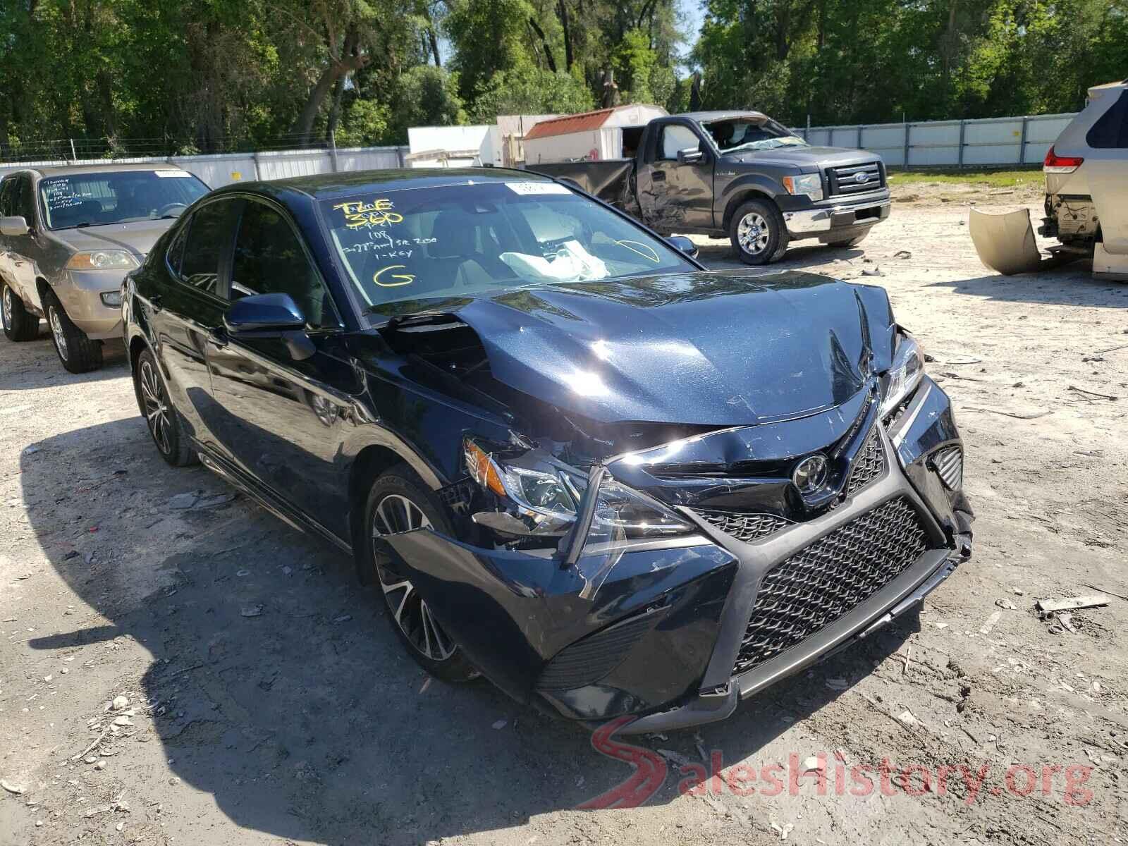 4T1B11HK4JU666222 2018 TOYOTA CAMRY