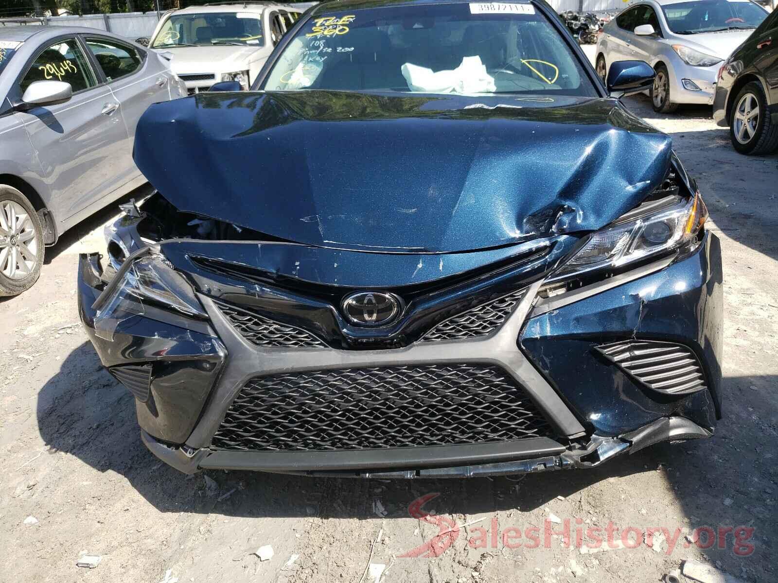 4T1B11HK4JU666222 2018 TOYOTA CAMRY