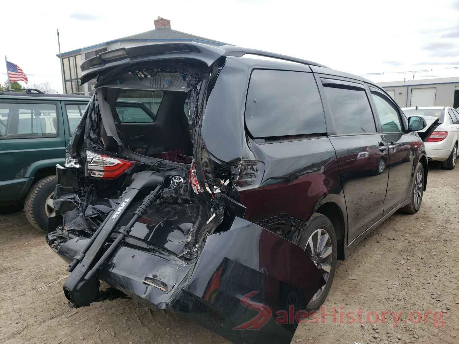 5TDDZ3DC7JS197518 2018 TOYOTA SIENNA