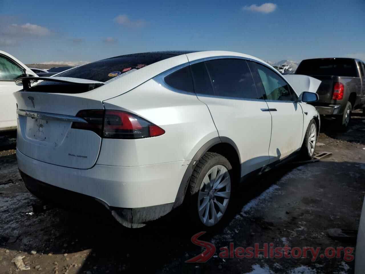 5YJXCAE28KF206967 2019 TESLA MODEL X