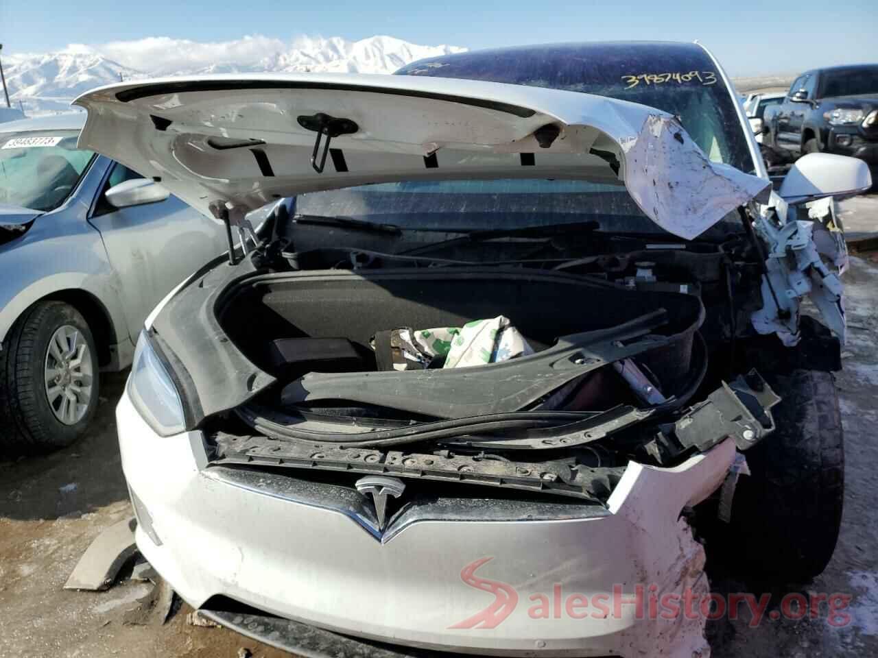 5YJXCAE28KF206967 2019 TESLA MODEL X