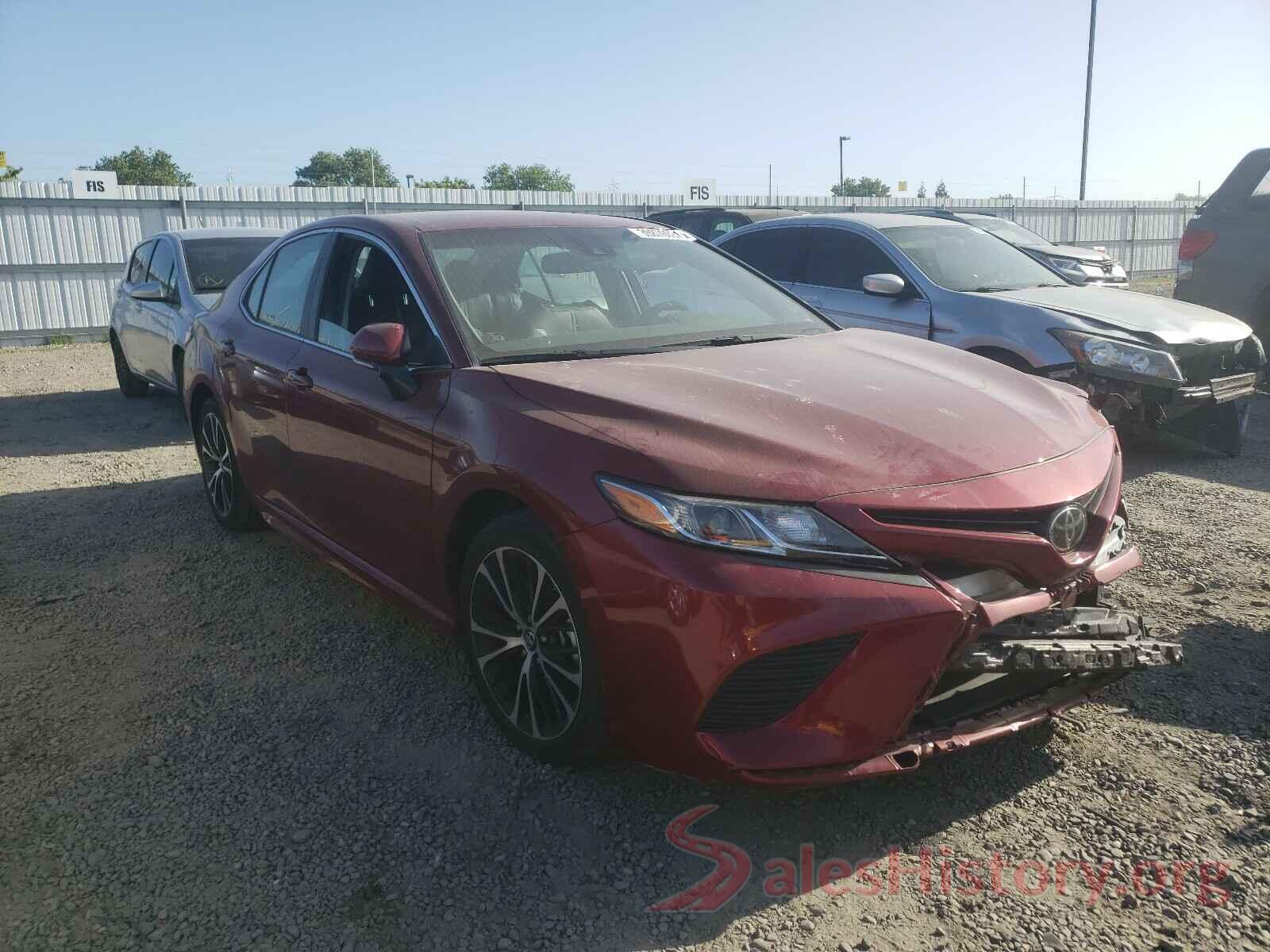 4T1B11HK6JU669333 2018 TOYOTA CAMRY