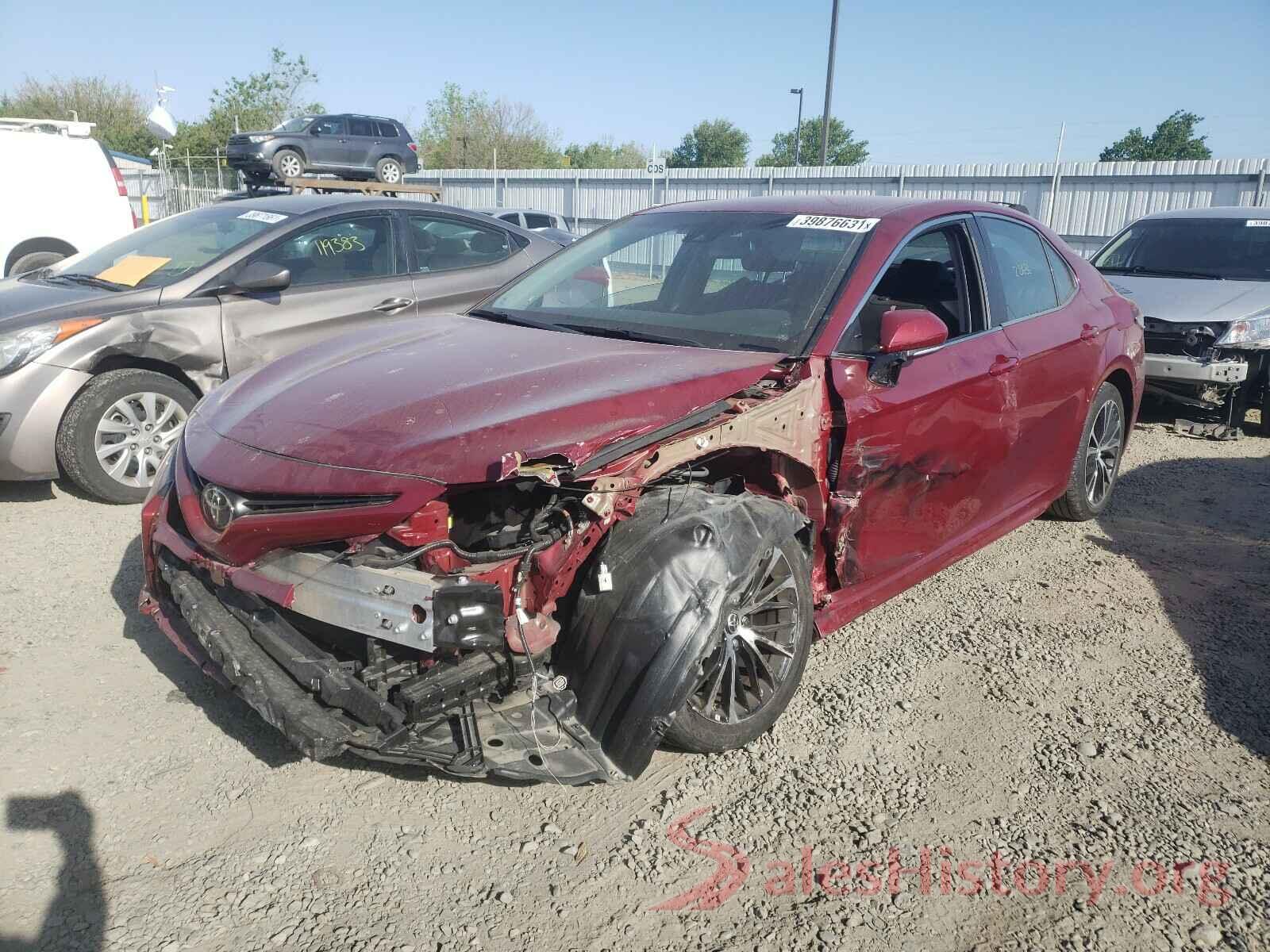 4T1B11HK6JU669333 2018 TOYOTA CAMRY