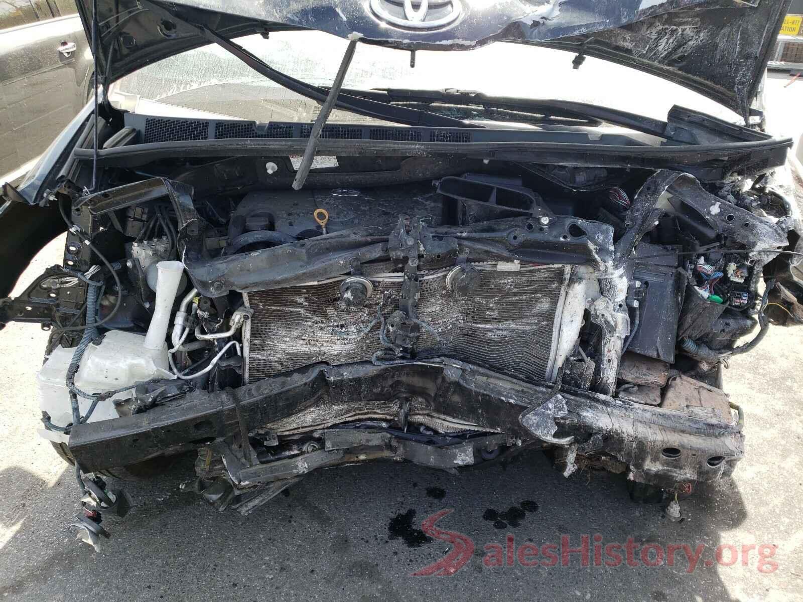 5TDKZ3DC4HS812821 2017 TOYOTA SIENNA