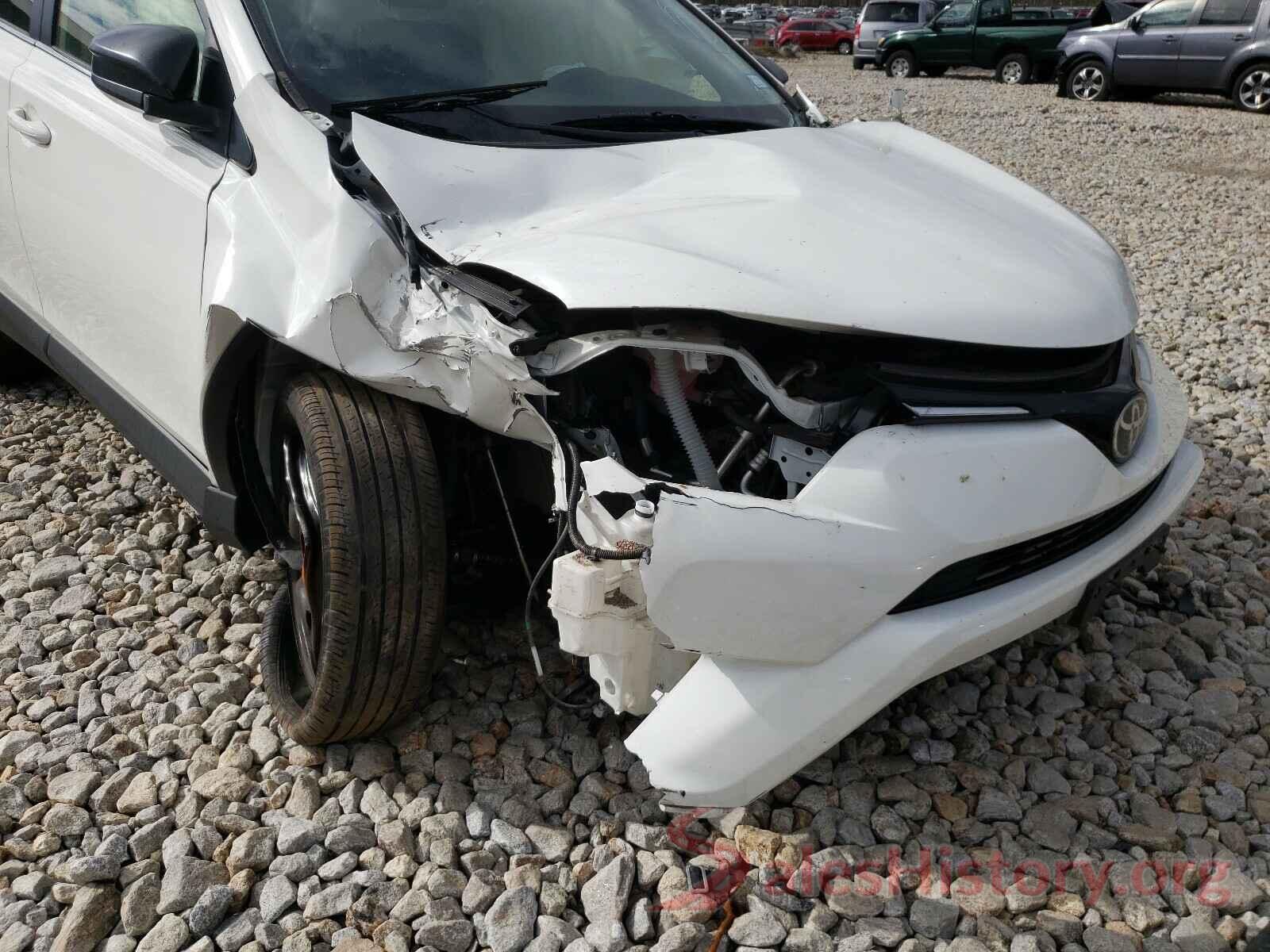 JTMBFREV4JJ740002 2018 TOYOTA RAV4