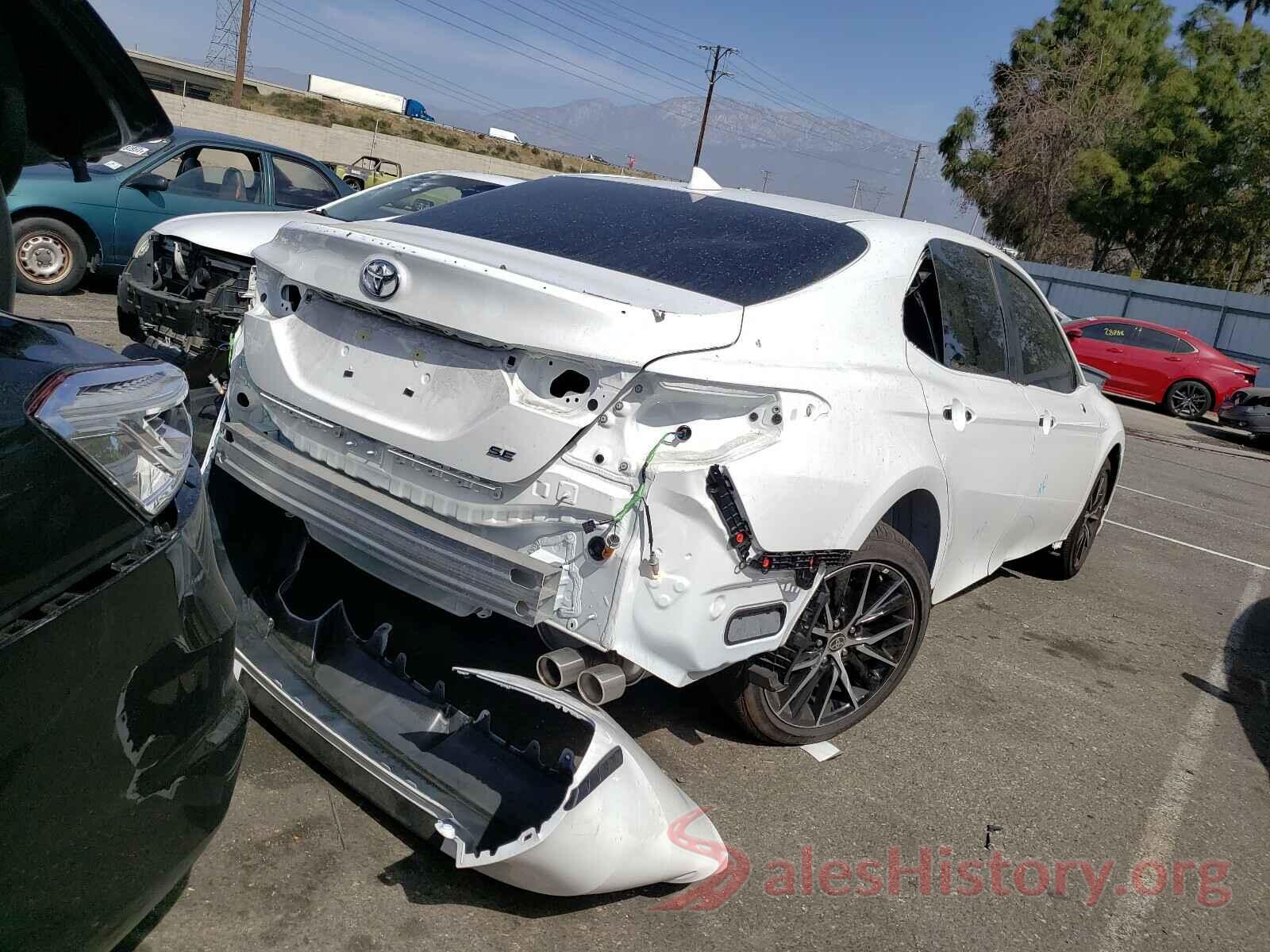 4T1G11AKXMU519178 2021 TOYOTA CAMRY