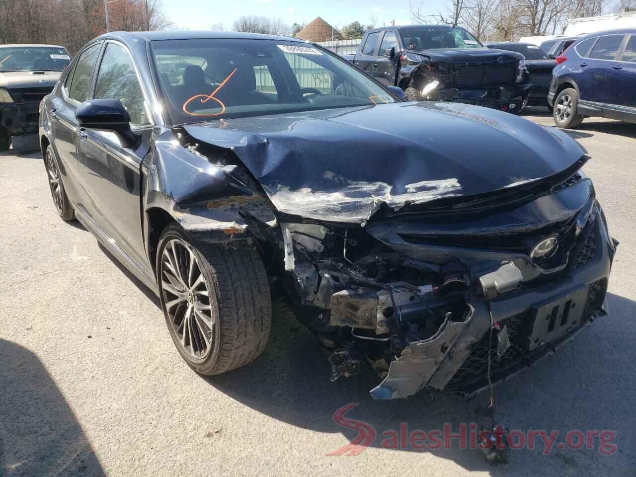 JTNB11HK7J3039214 2018 TOYOTA CAMRY