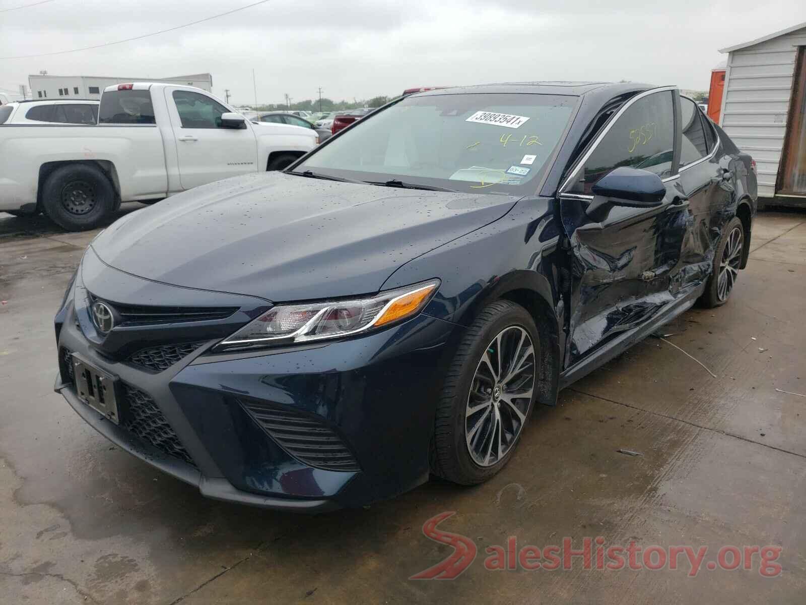 4T1B11HK8JU595073 2018 TOYOTA CAMRY