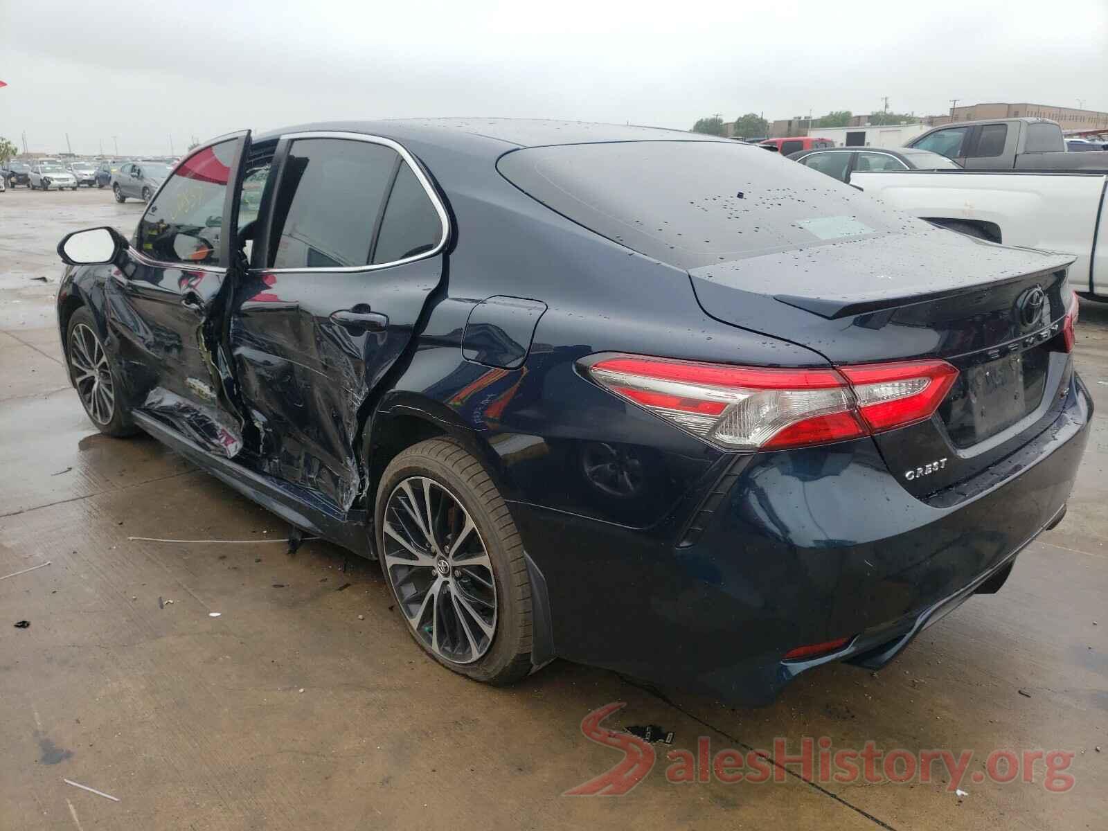 4T1B11HK8JU595073 2018 TOYOTA CAMRY