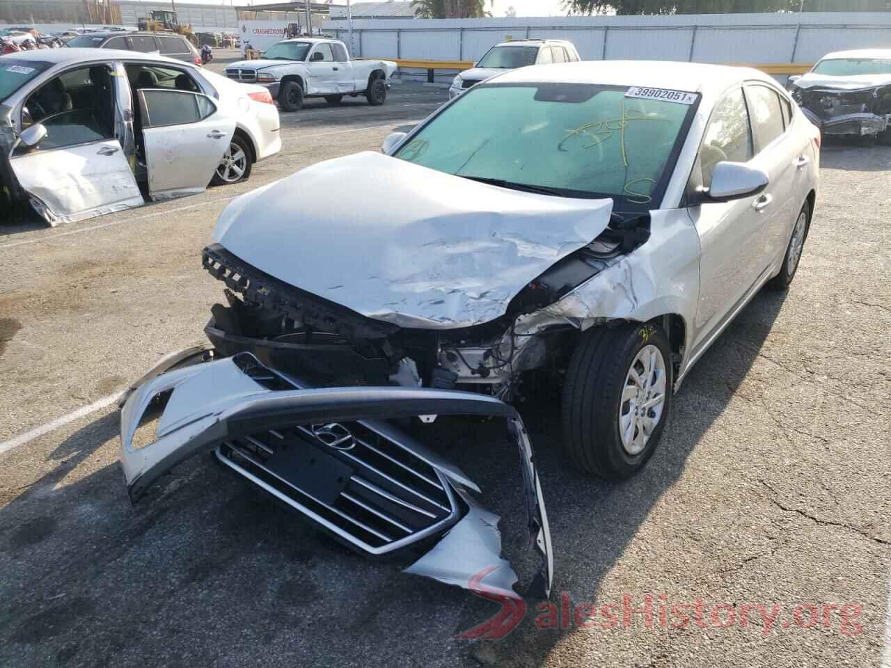 5NPD74LF3JH215770 2018 HYUNDAI ELANTRA