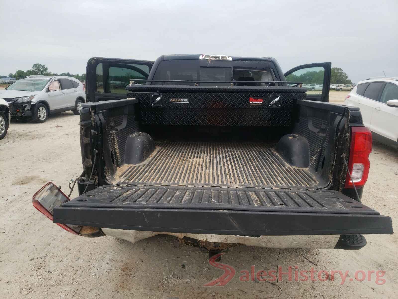 3GCUKSEC6JG600402 2018 CHEVROLET SILVERADO