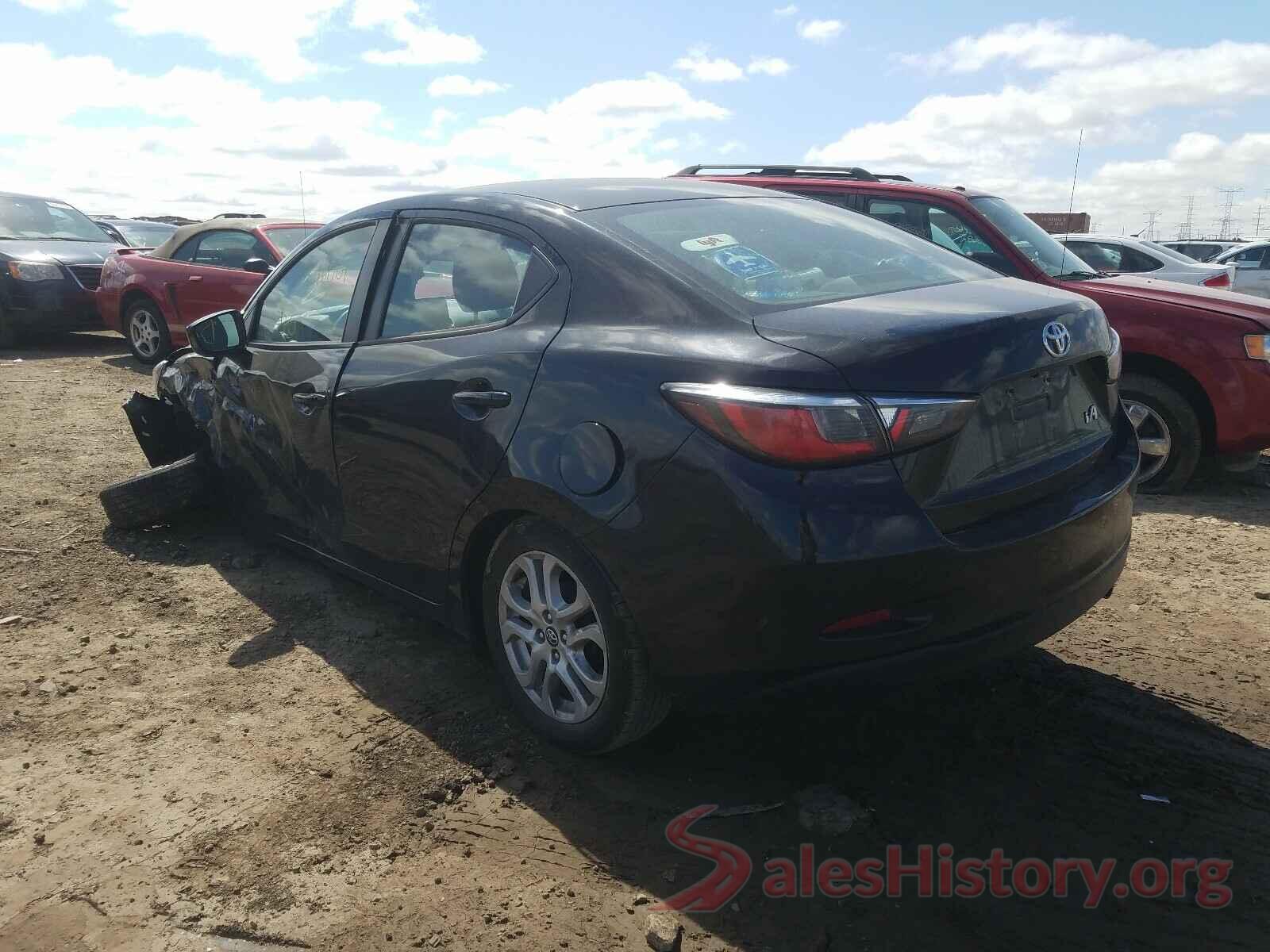 3MYDLBYV1JY327097 2018 TOYOTA YARIS