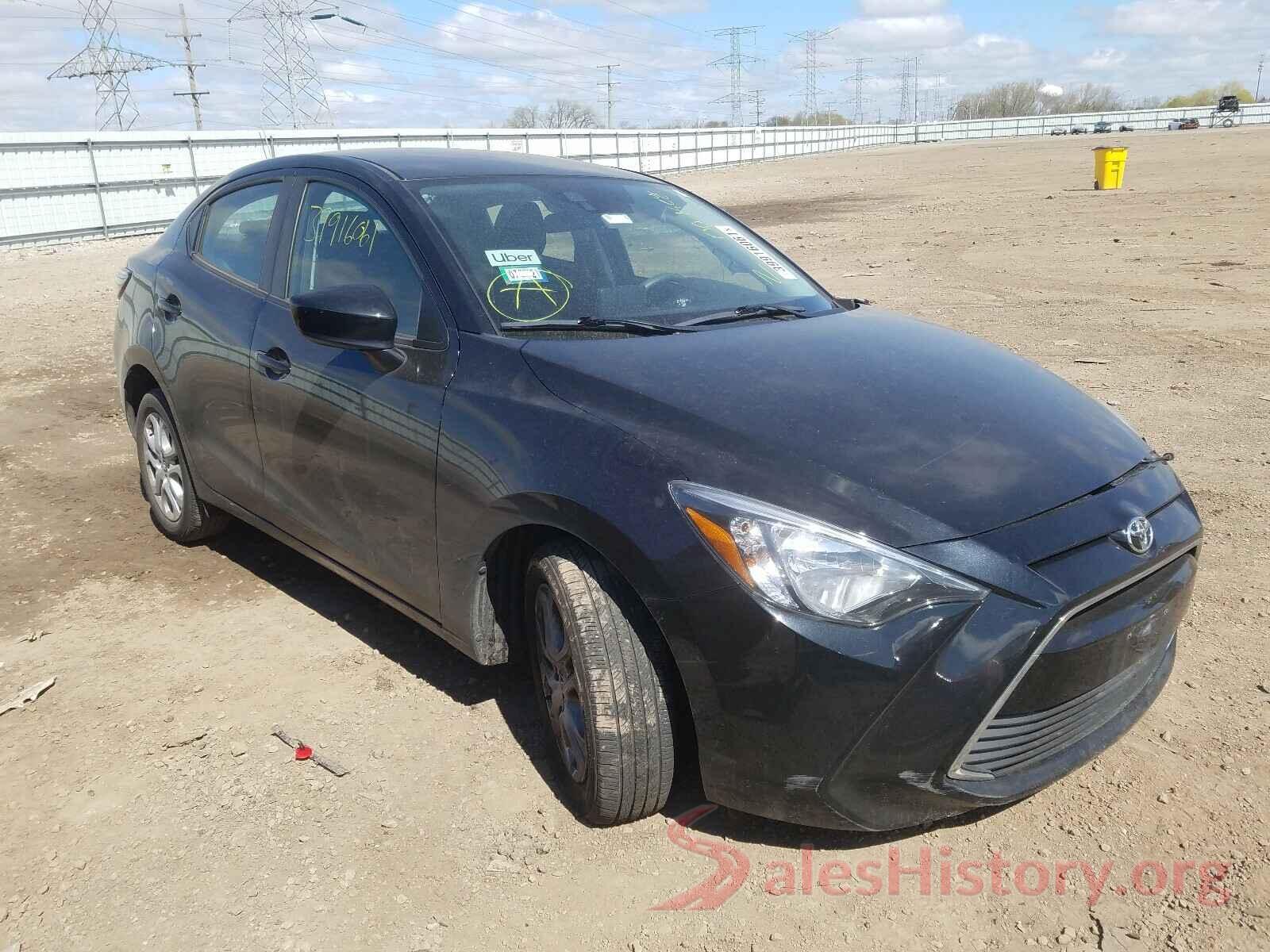 3MYDLBYV1JY327097 2018 TOYOTA YARIS