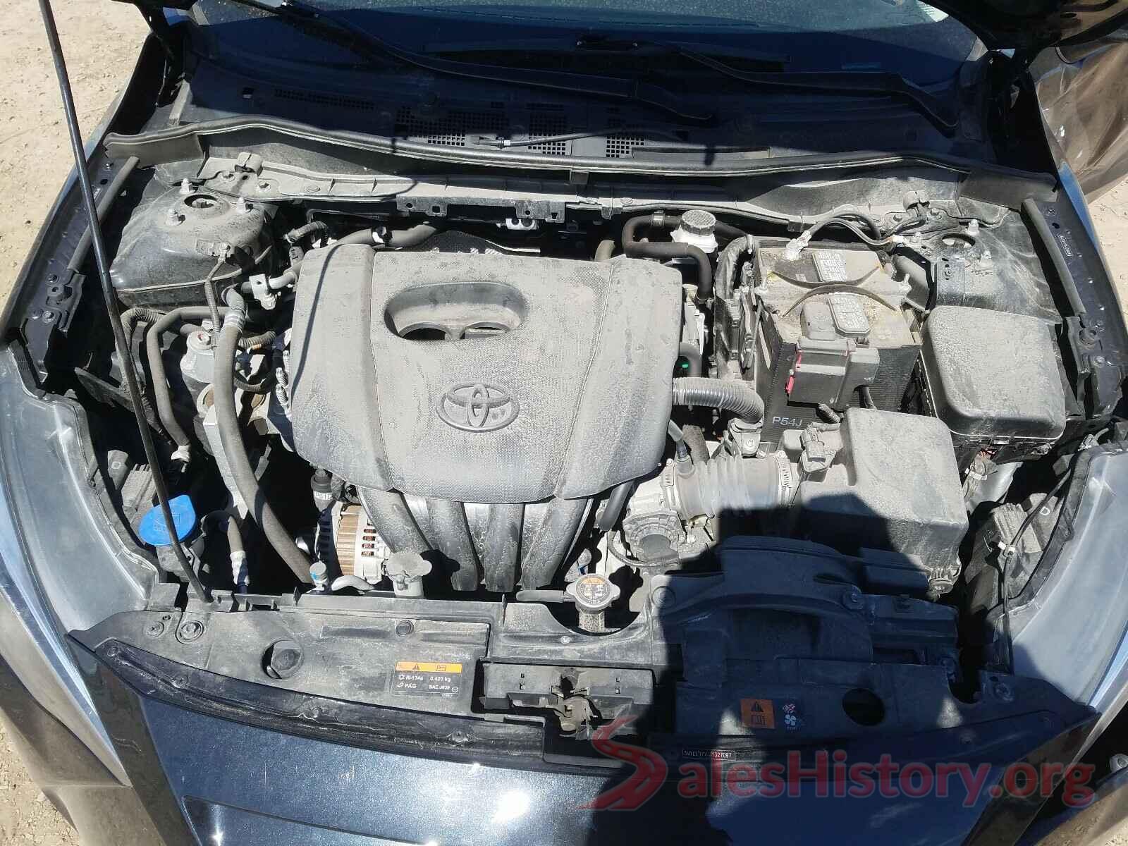 3MYDLBYV1JY327097 2018 TOYOTA YARIS