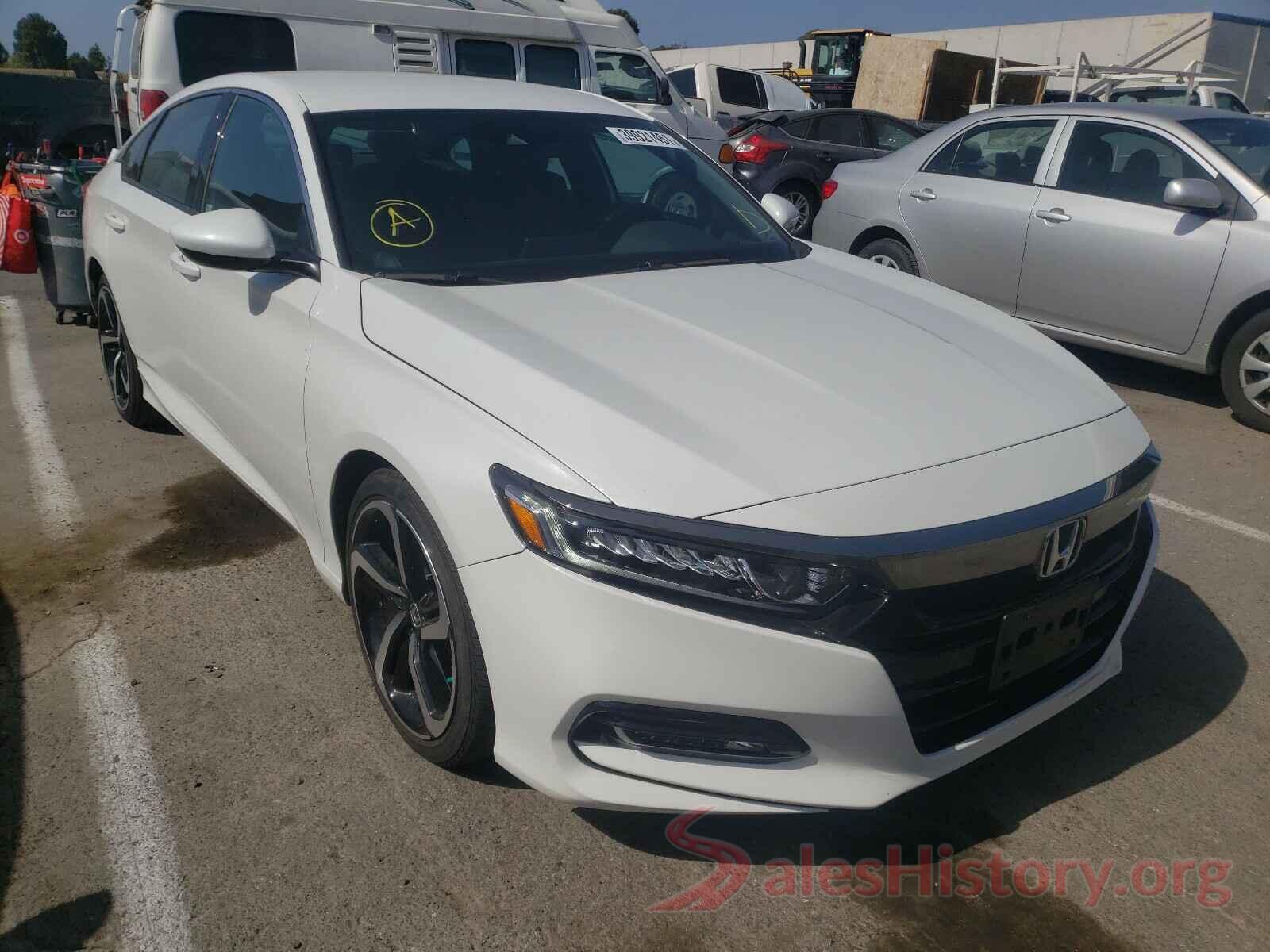 1HGCV1F38JA267325 2018 HONDA ACCORD