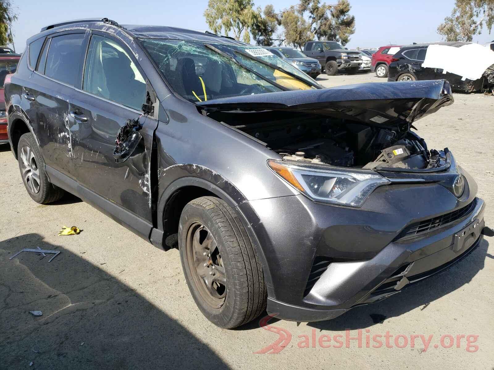 JTMBFREV6JJ735660 2018 TOYOTA RAV4