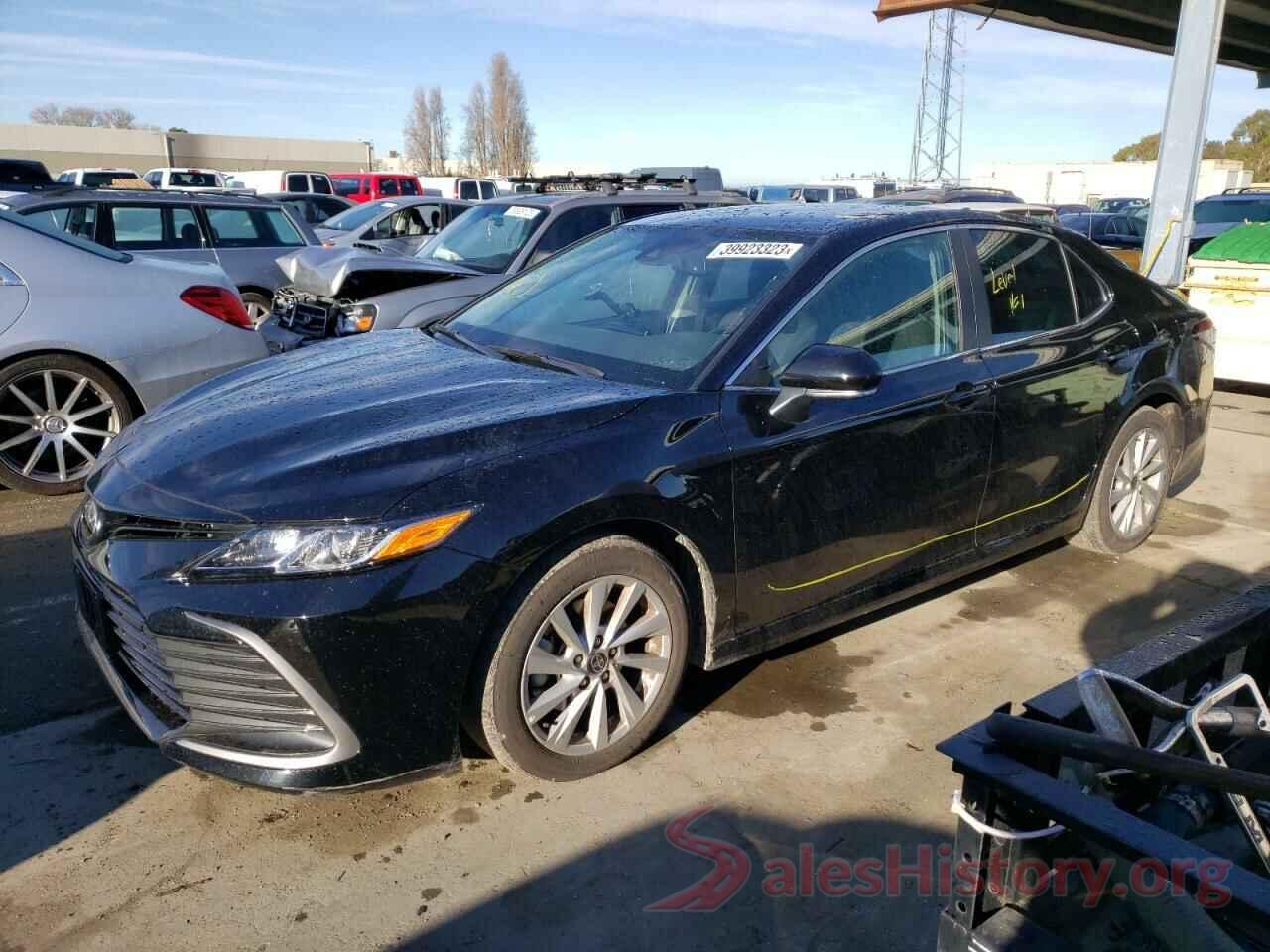 4T1R11AK3NU658417 2022 TOYOTA CAMRY