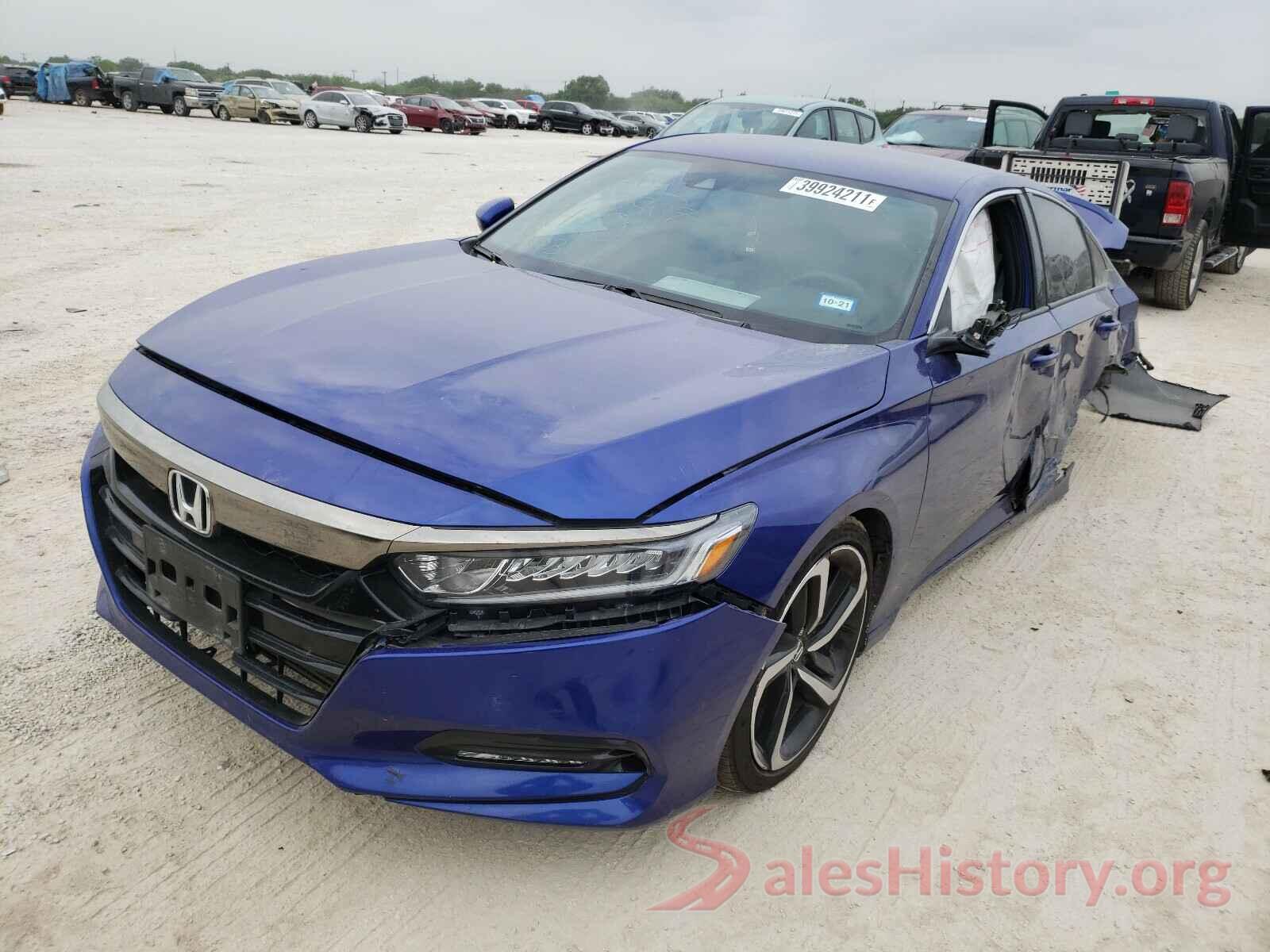 1HGCV1F33JA230358 2018 HONDA ACCORD