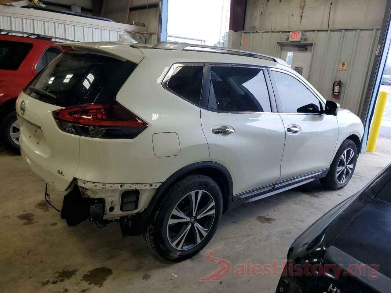 5N1AT2MT7JC806876 2018 NISSAN ROGUE