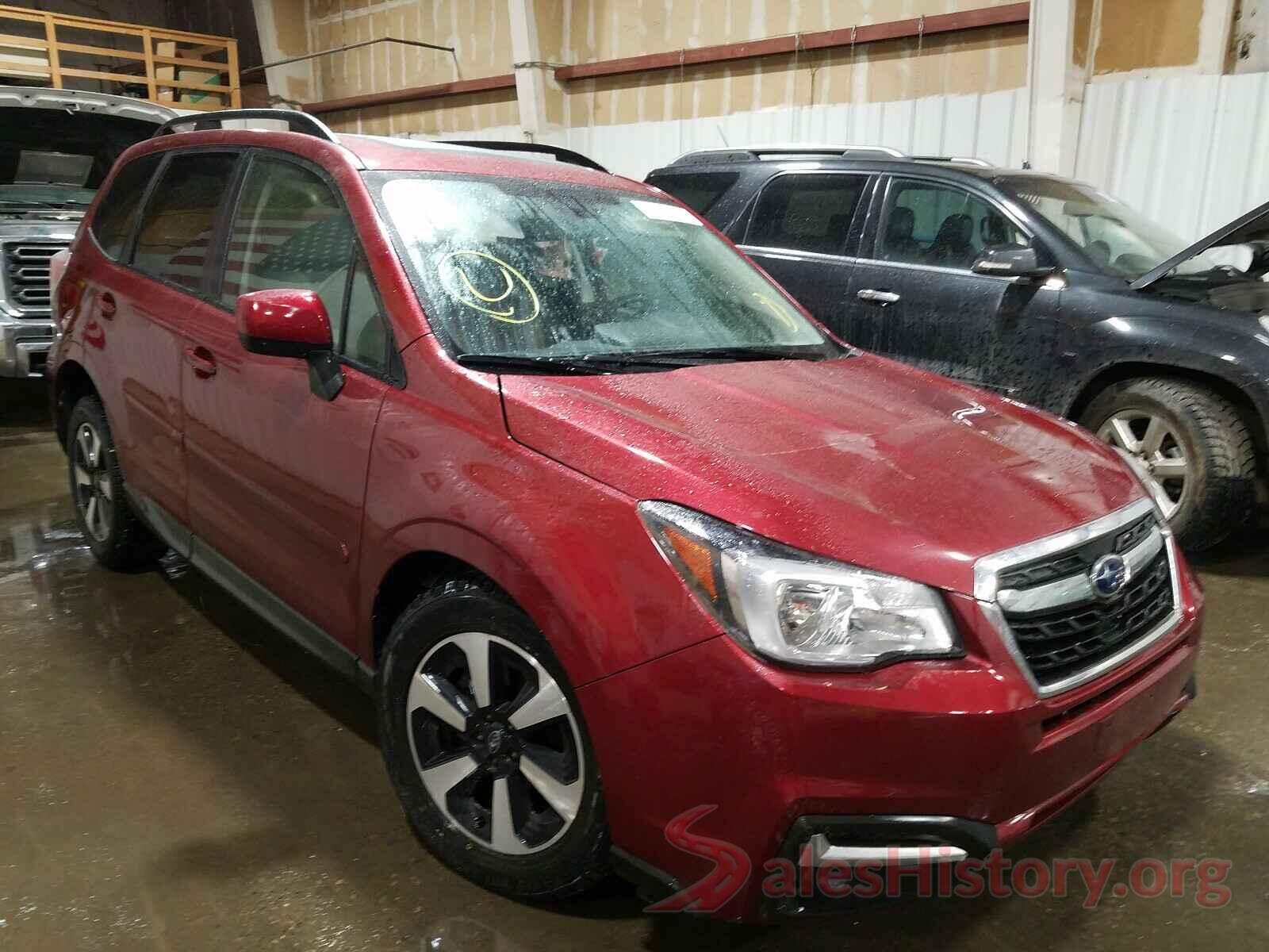 JF2SJAGC5JH441946 2018 SUBARU FORESTER