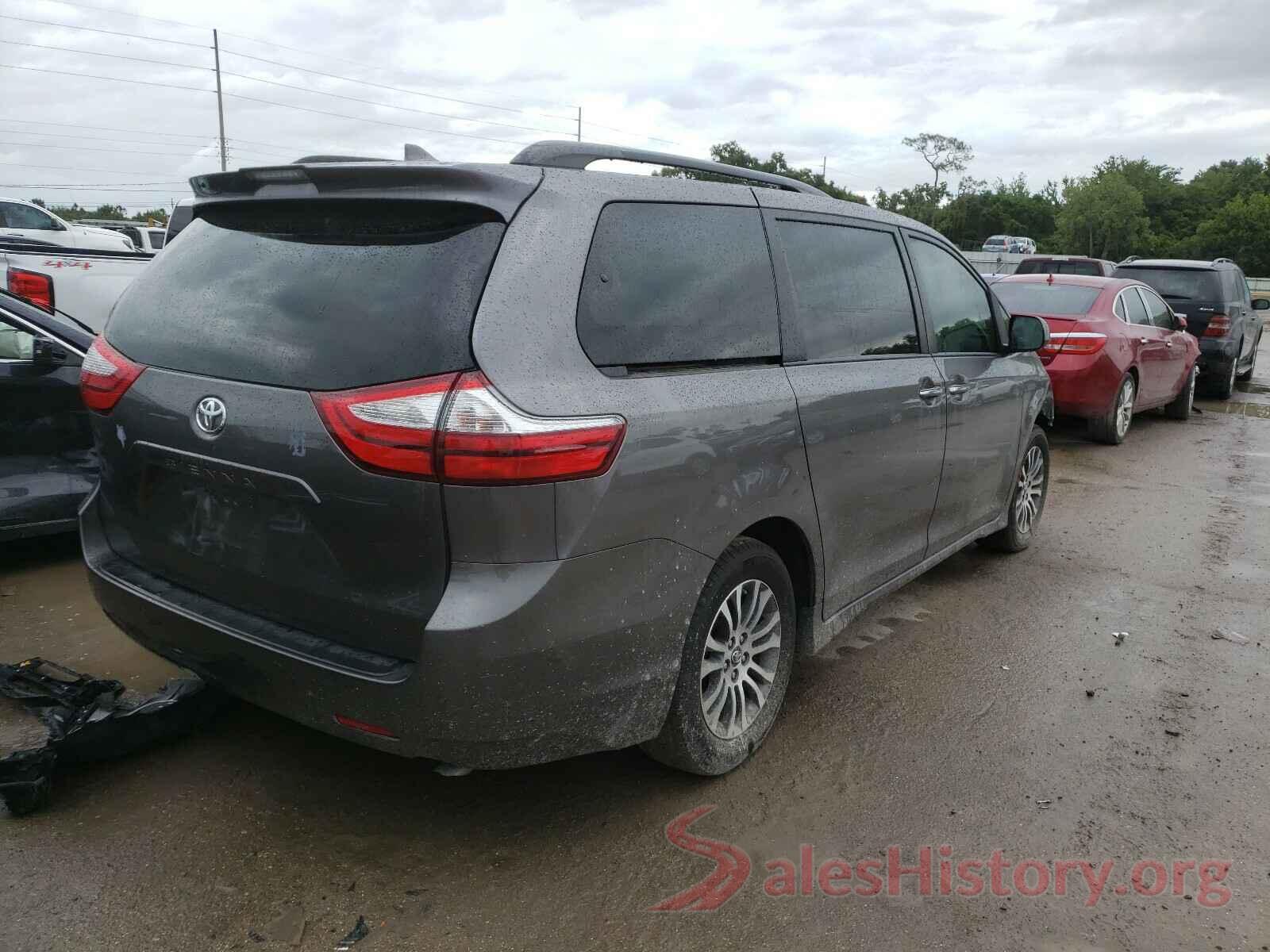 5TDYZ3DC8JS958722 2018 TOYOTA SIENNA