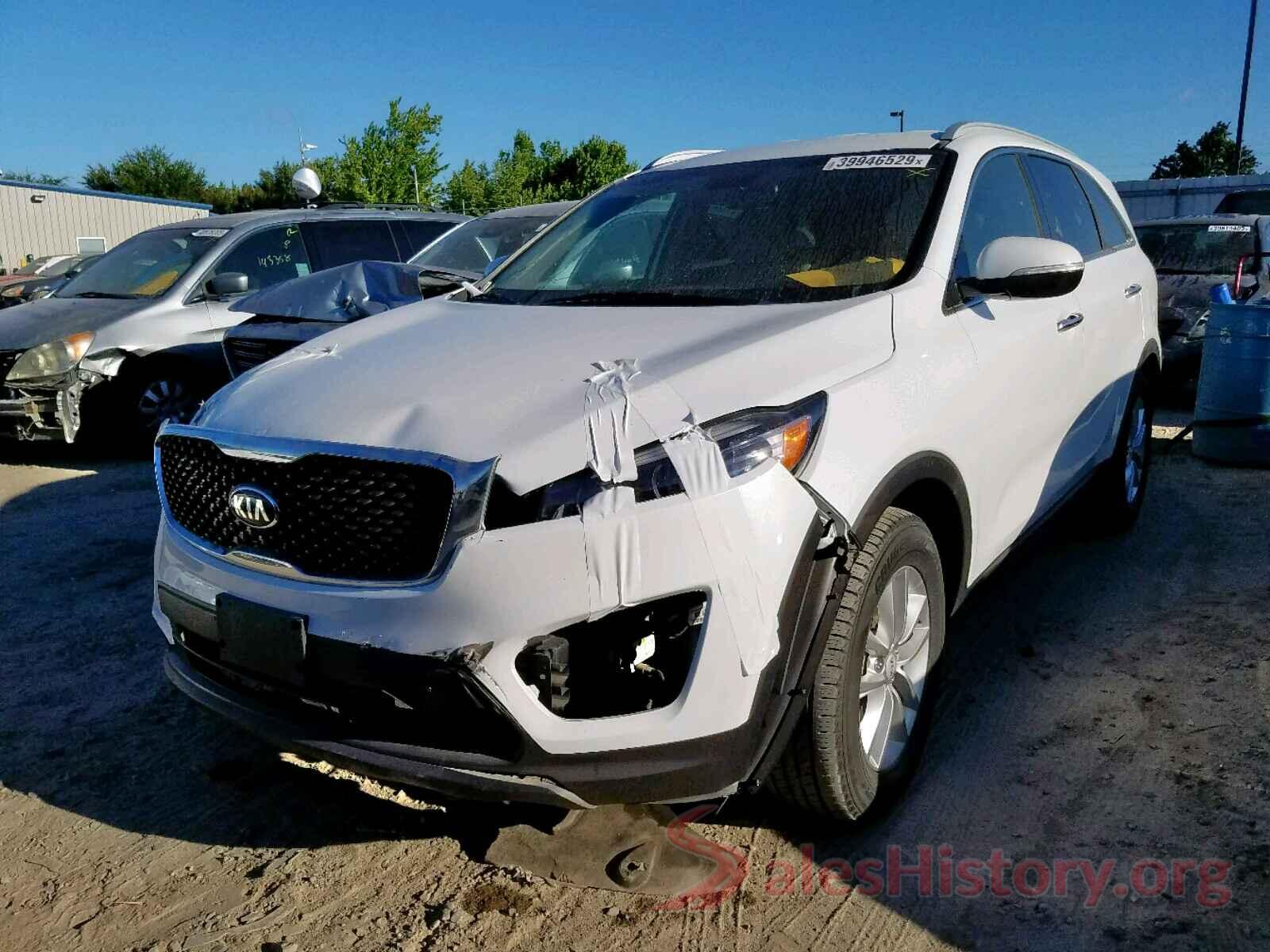 5XYPG4A38GG097981 2016 KIA SORENTO LX