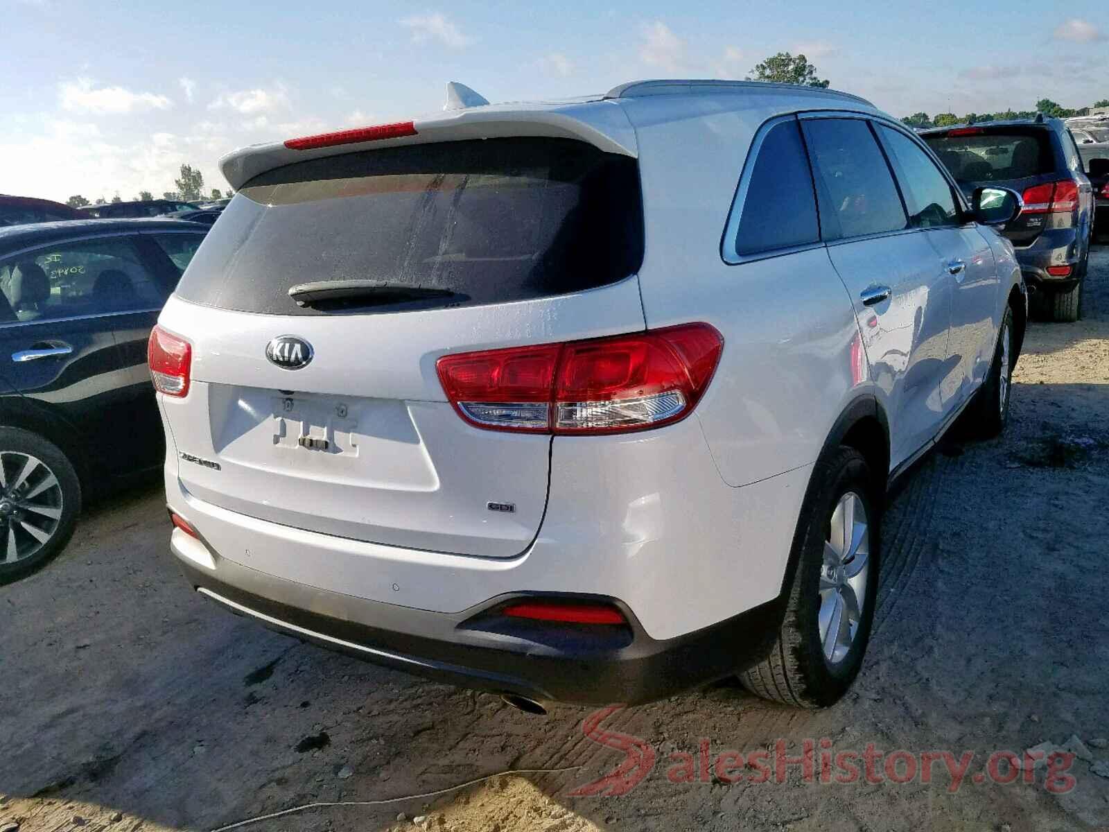 5XYPG4A38GG097981 2016 KIA SORENTO LX