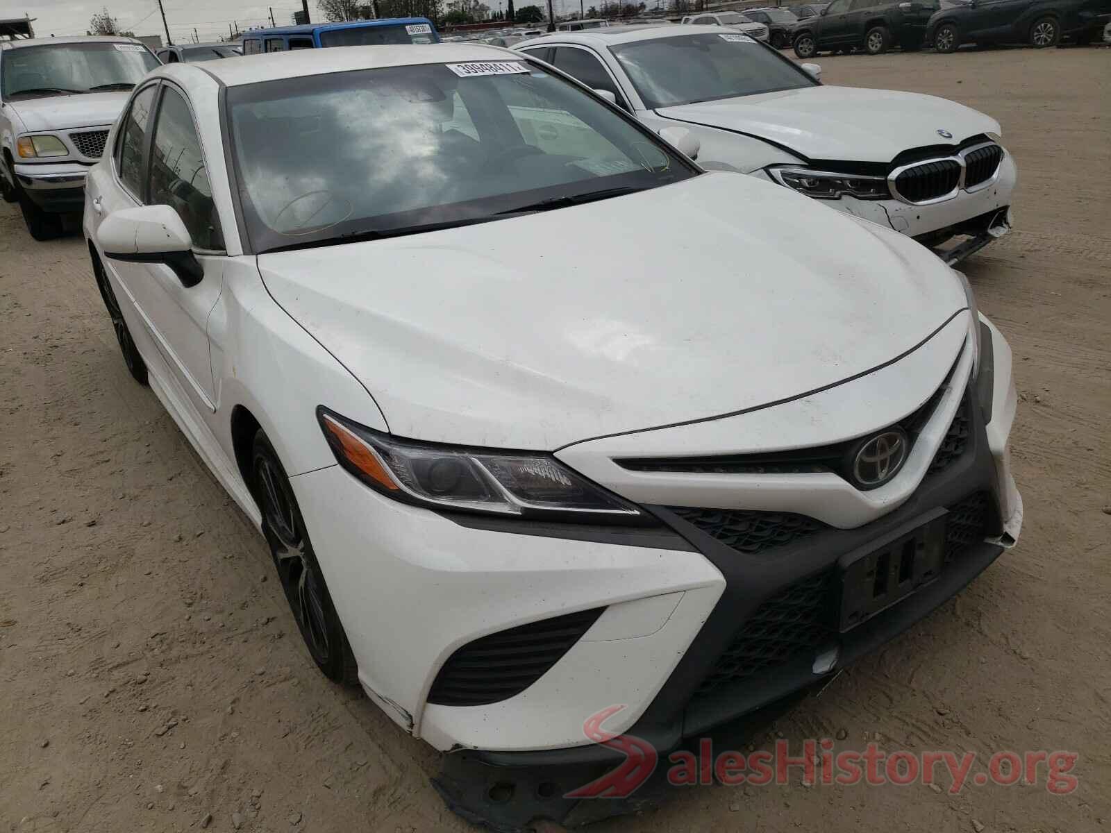 JTNB11HK3J3008820 2018 TOYOTA CAMRY