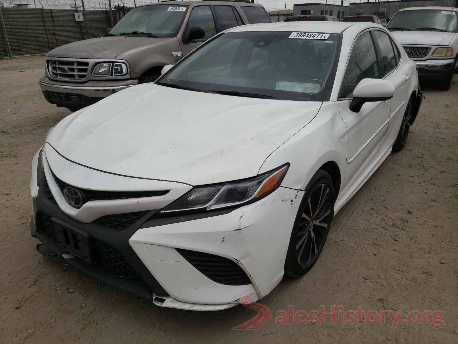 JTNB11HK3J3008820 2018 TOYOTA CAMRY