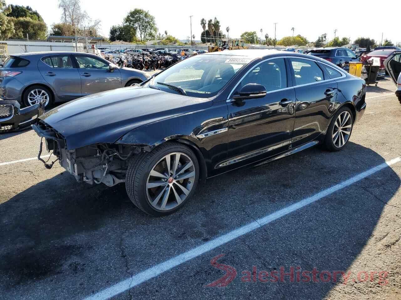 SAJWA1C79J8W14555 2018 JAGUAR XJ