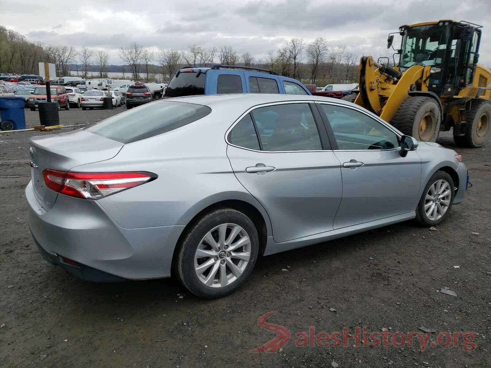 4T1B11HK4JU014958 2018 TOYOTA CAMRY