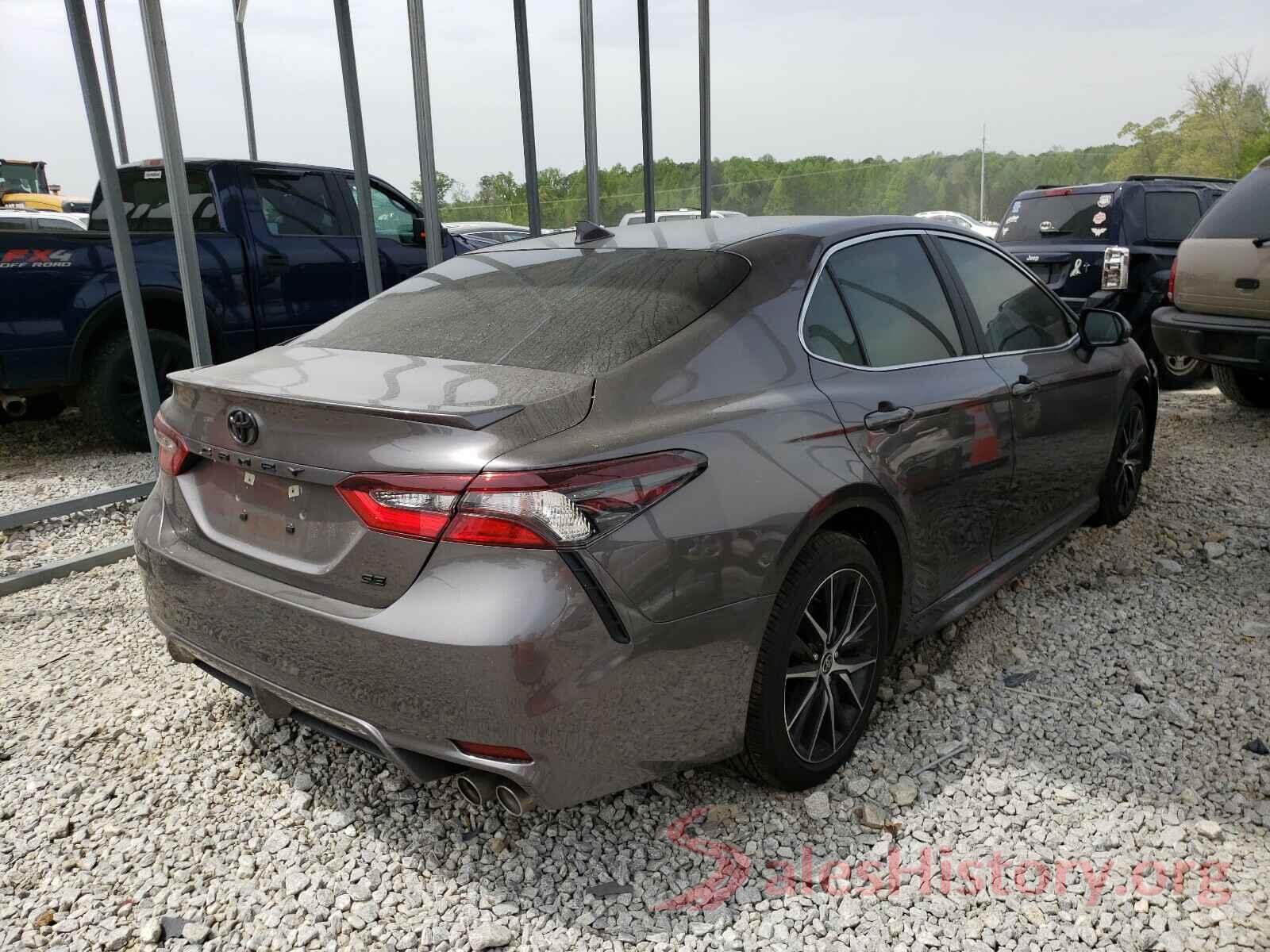 4T1G11AKXMU404581 2021 TOYOTA CAMRY