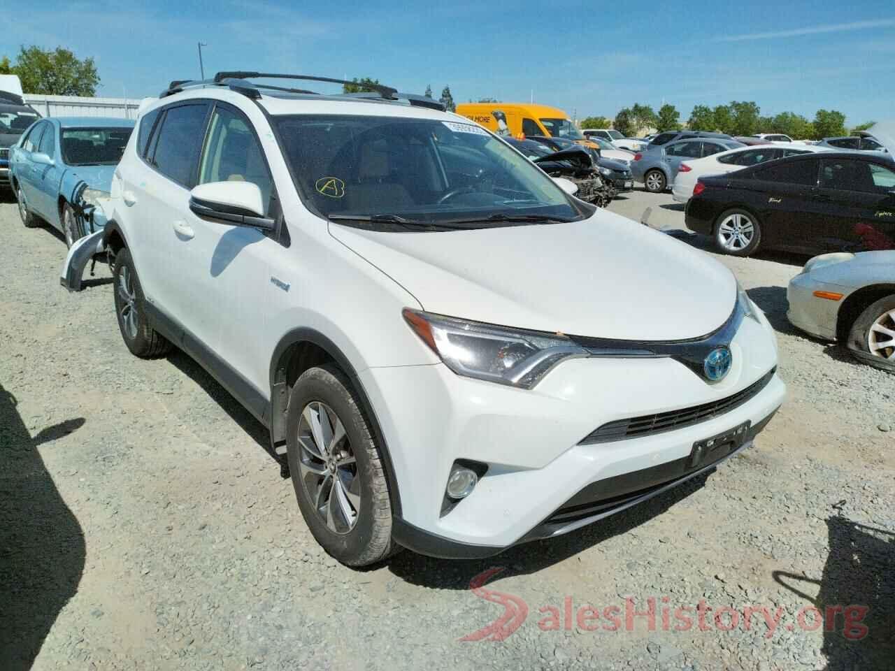 JTMRJREV2HD068690 2017 TOYOTA RAV4