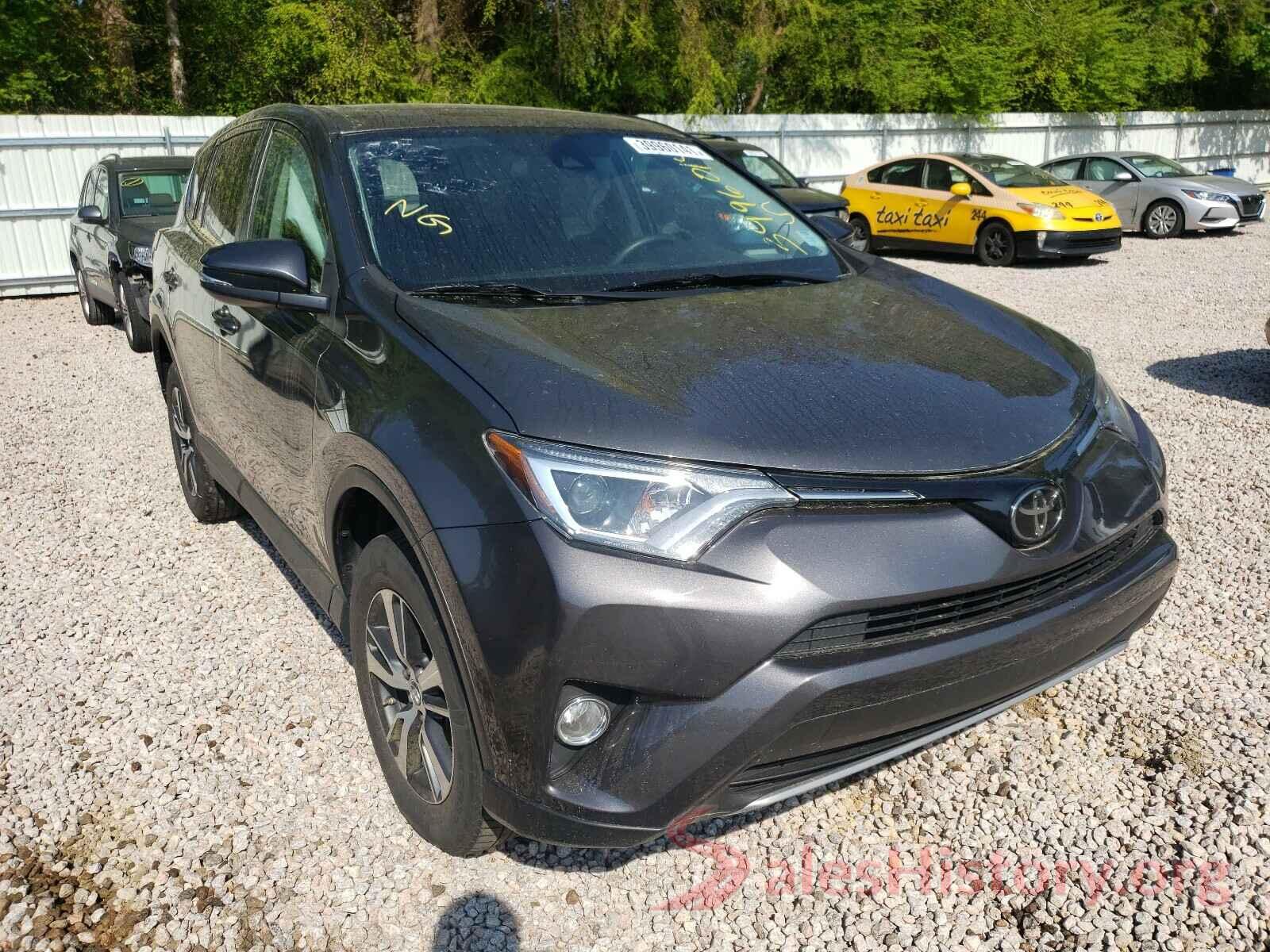 2T3RFREV0JW810546 2018 TOYOTA RAV4