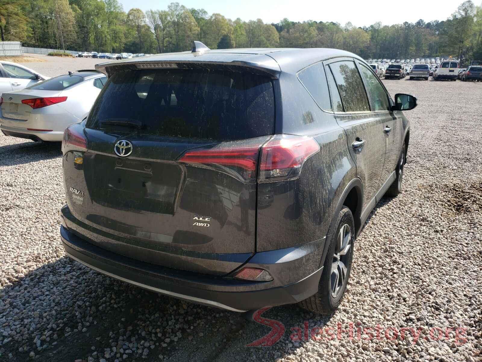 2T3RFREV0JW810546 2018 TOYOTA RAV4