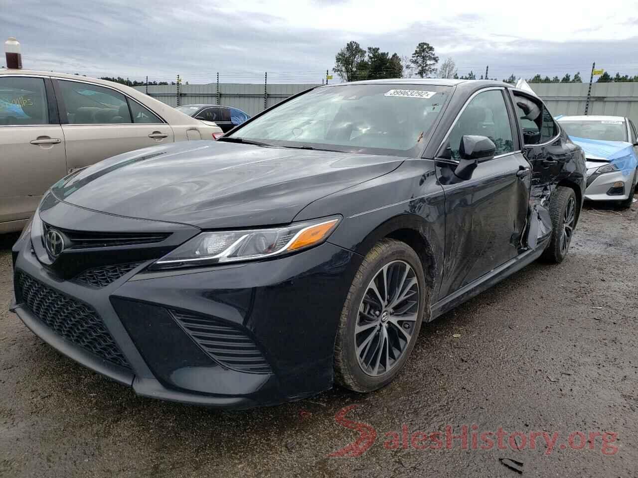 4T1B11HK0JU038819 2018 TOYOTA CAMRY