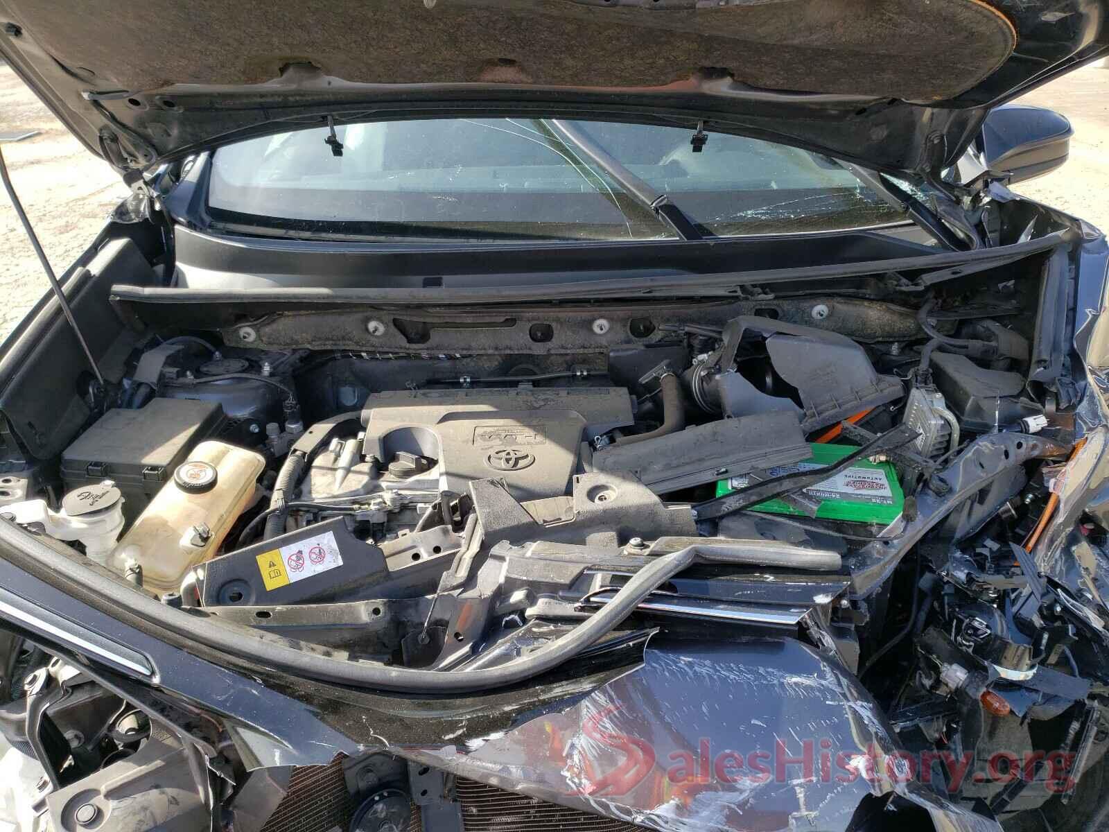 JTMZFREV8HJ142004 2017 TOYOTA RAV4