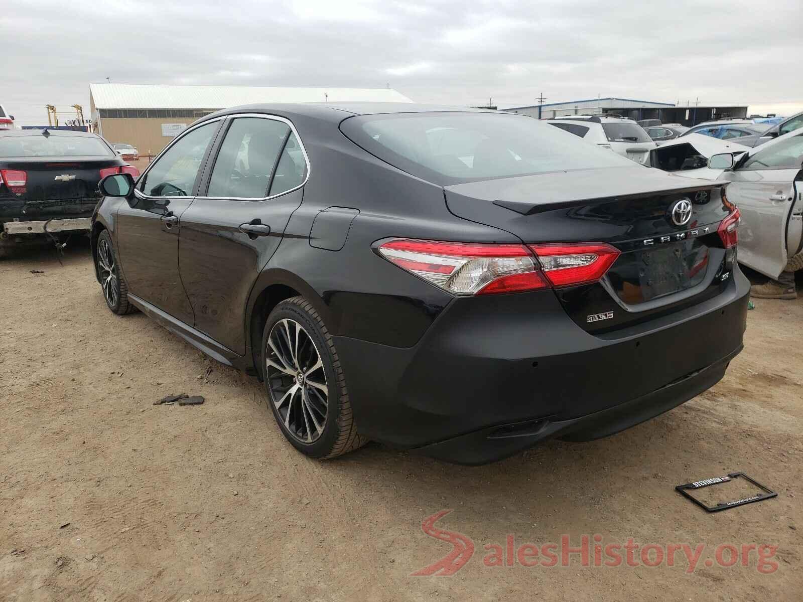 4T1B11HKXJU067423 2018 TOYOTA CAMRY