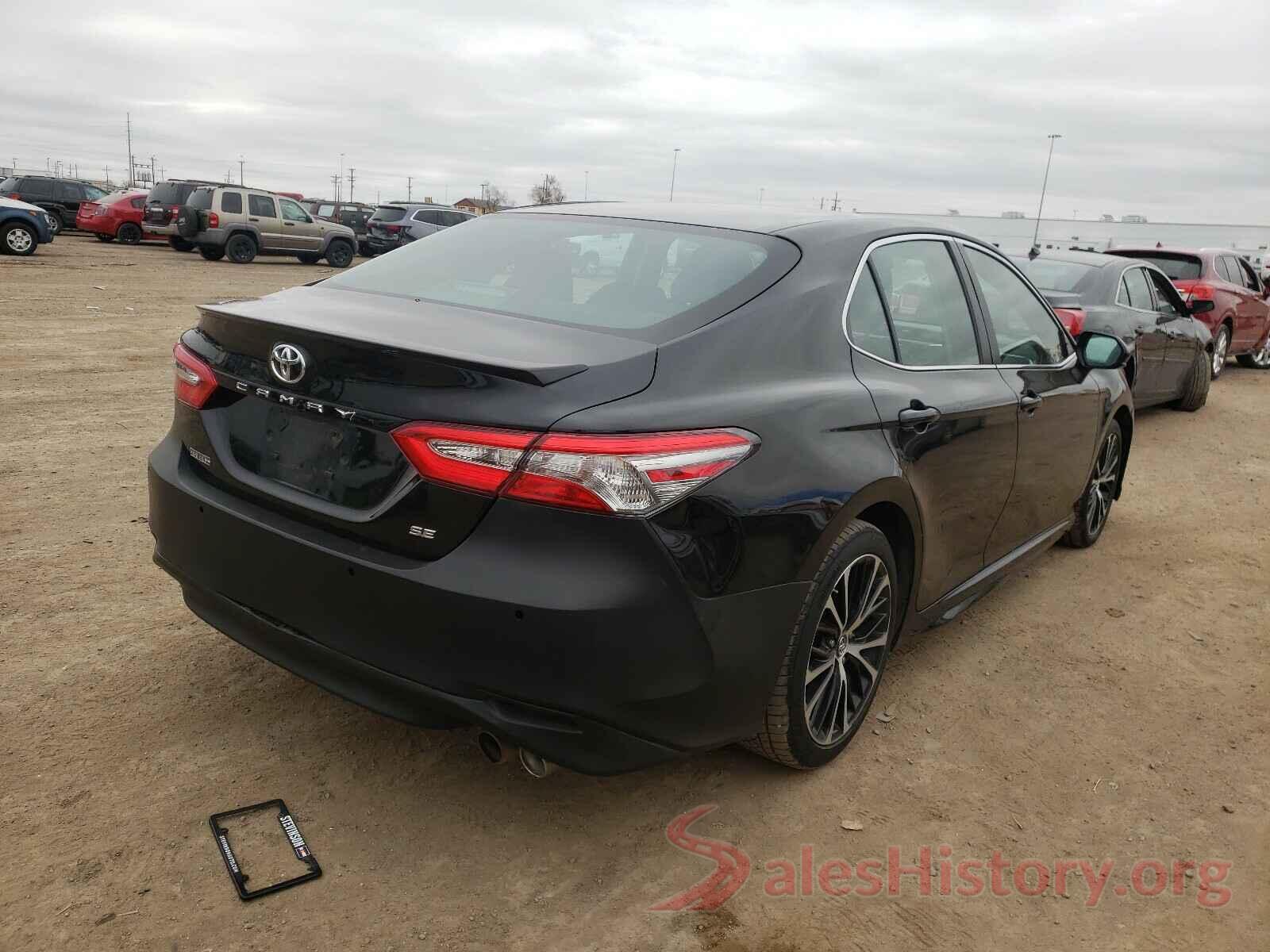 4T1B11HKXJU067423 2018 TOYOTA CAMRY