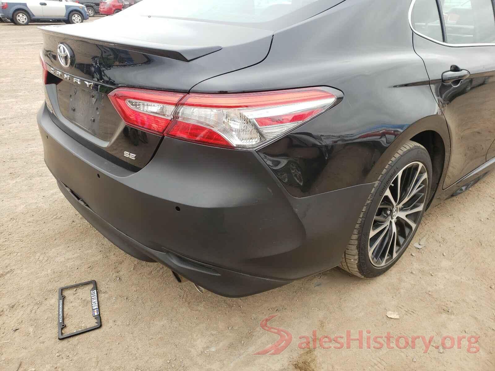 4T1B11HKXJU067423 2018 TOYOTA CAMRY